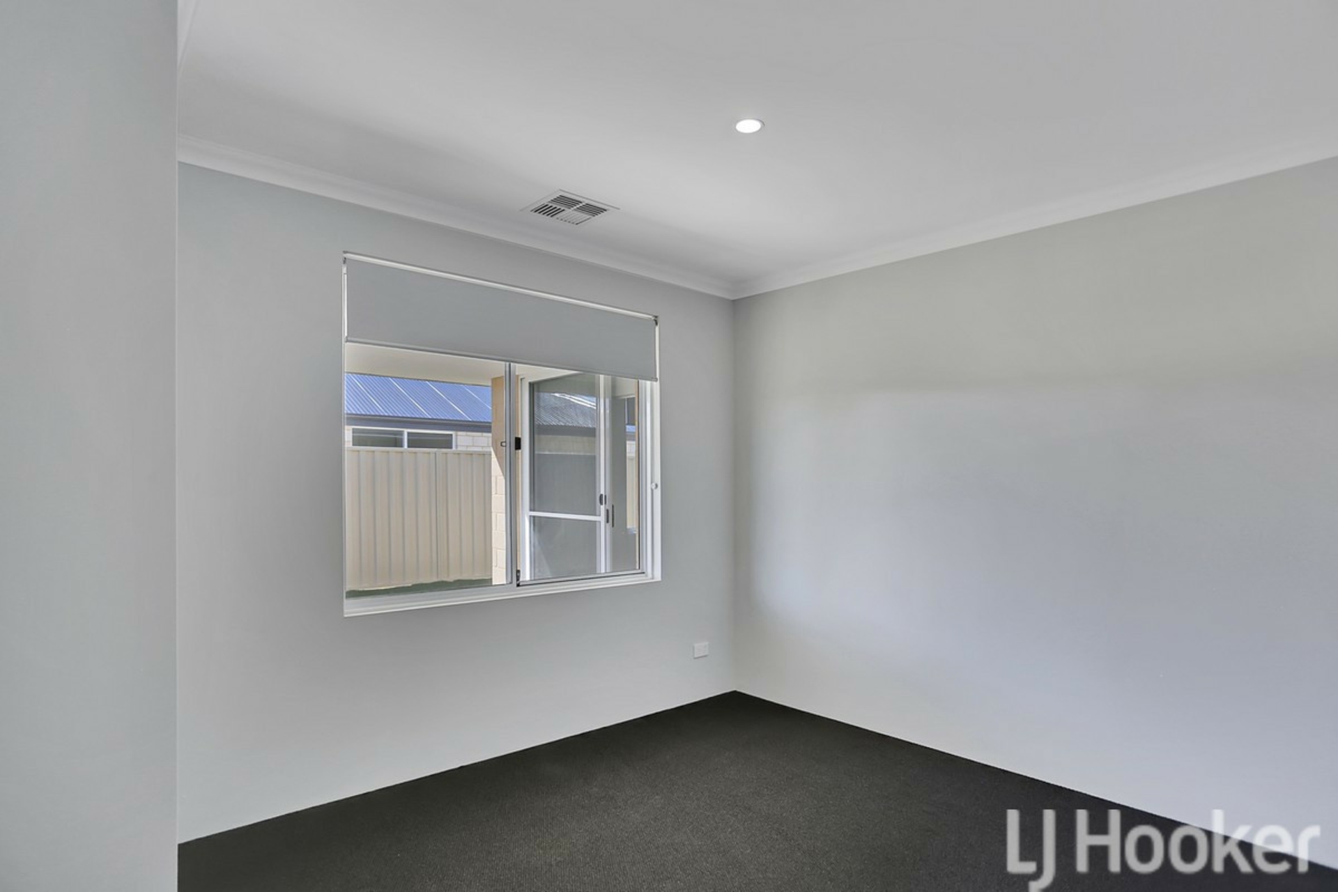16 Nyabing Pass, DAWESVILLE