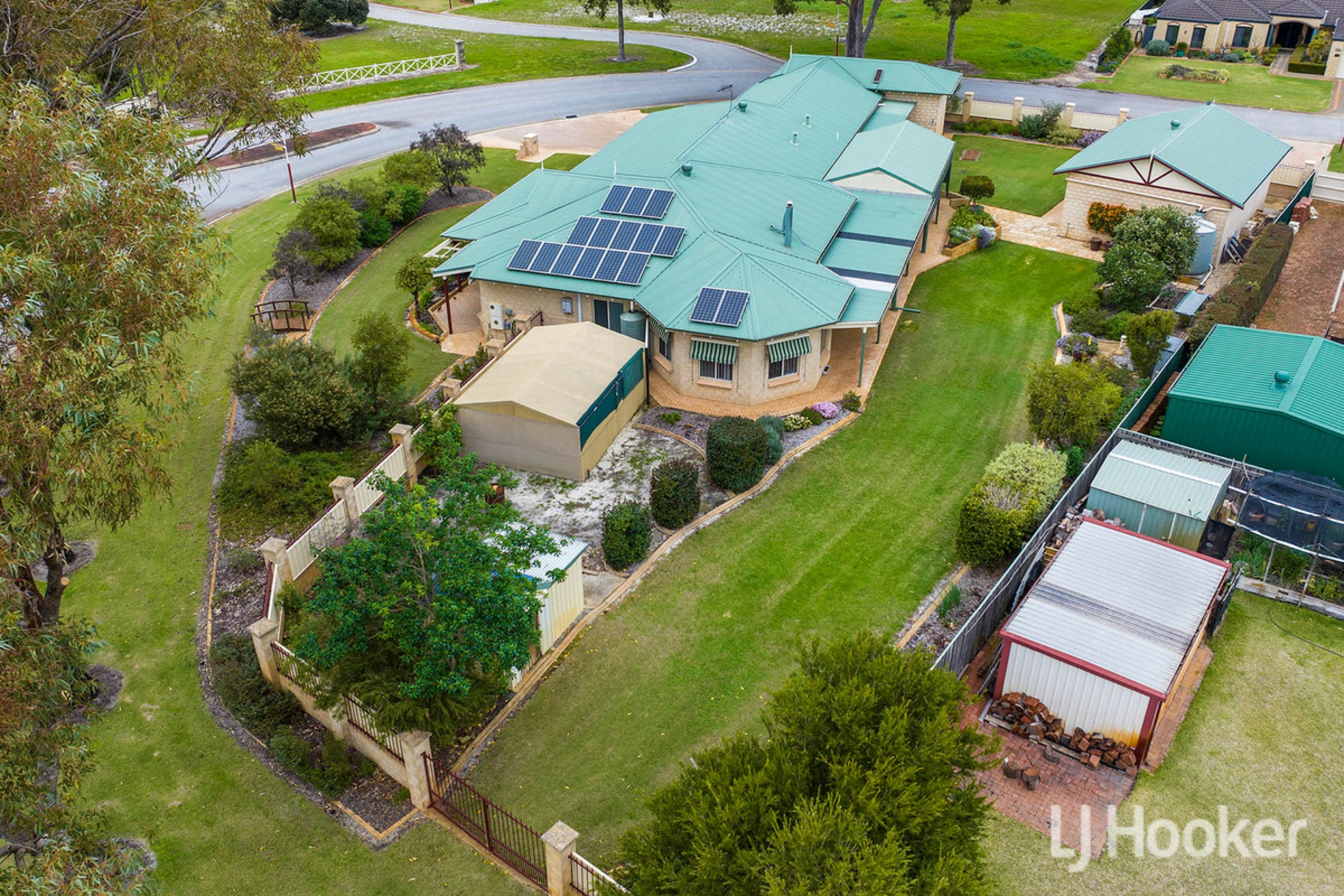 14 Midsummer Circle, PINJARRA