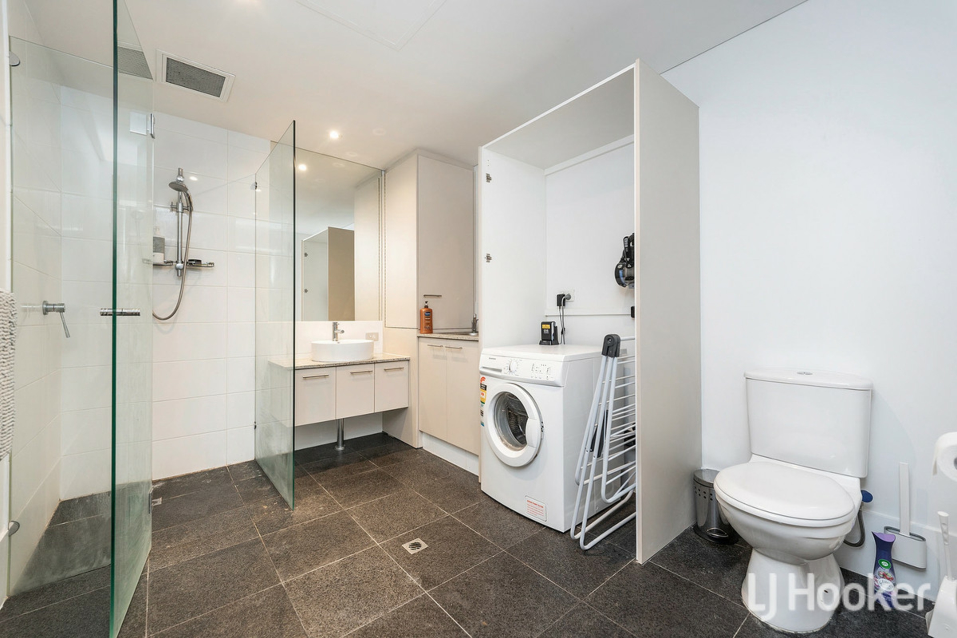 3205/16 Dolphin Drive, Mandurah