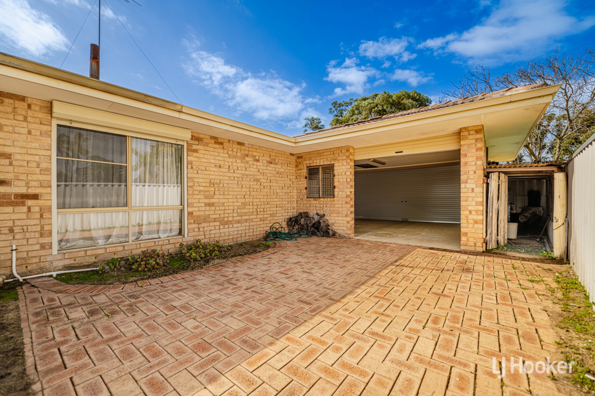 54 Oakmont Avenue, MEADOW SPRINGS