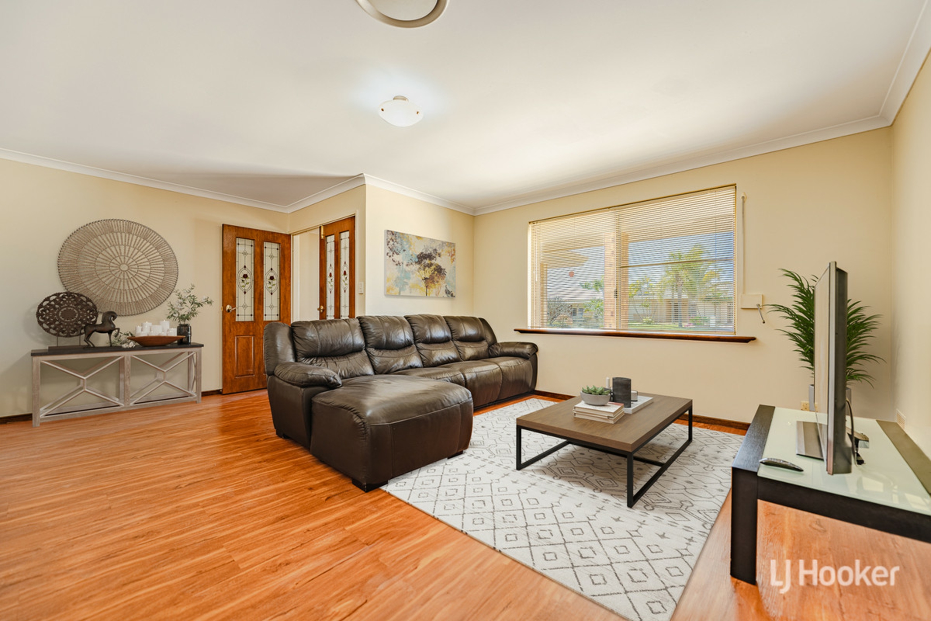 148 Oakmont Avenue, MEADOW SPRINGS