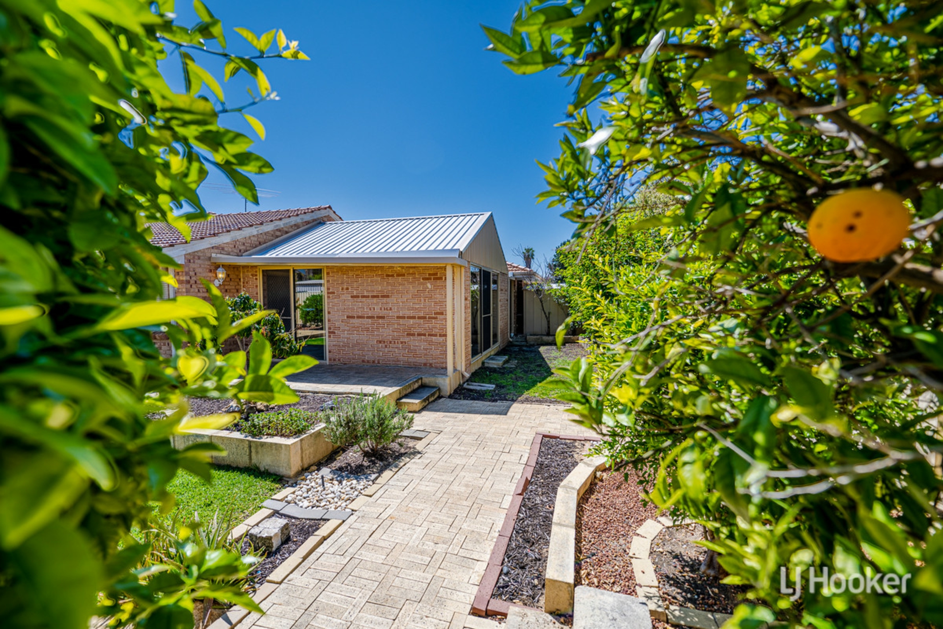 148 Oakmont Avenue, MEADOW SPRINGS