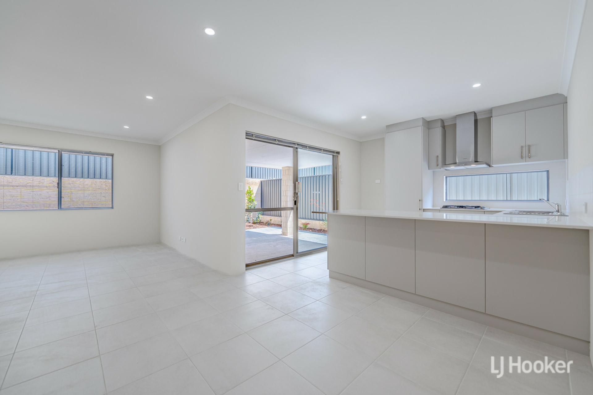 A/7 Lauderdale Road, MADORA BAY