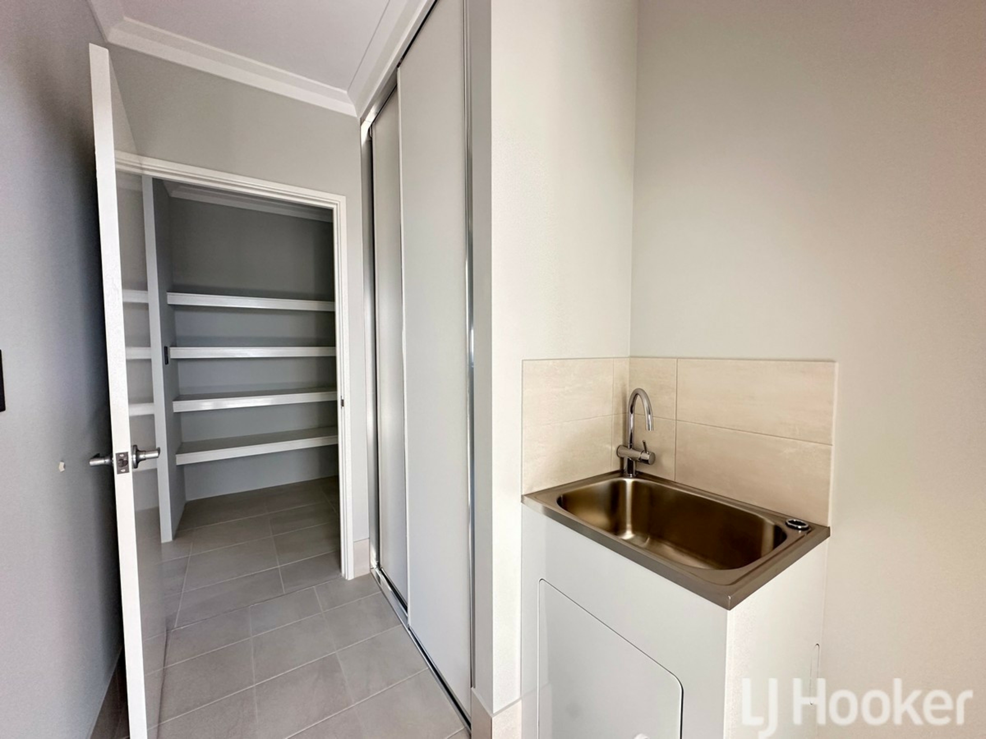 15 Huntington Street, MADORA BAY