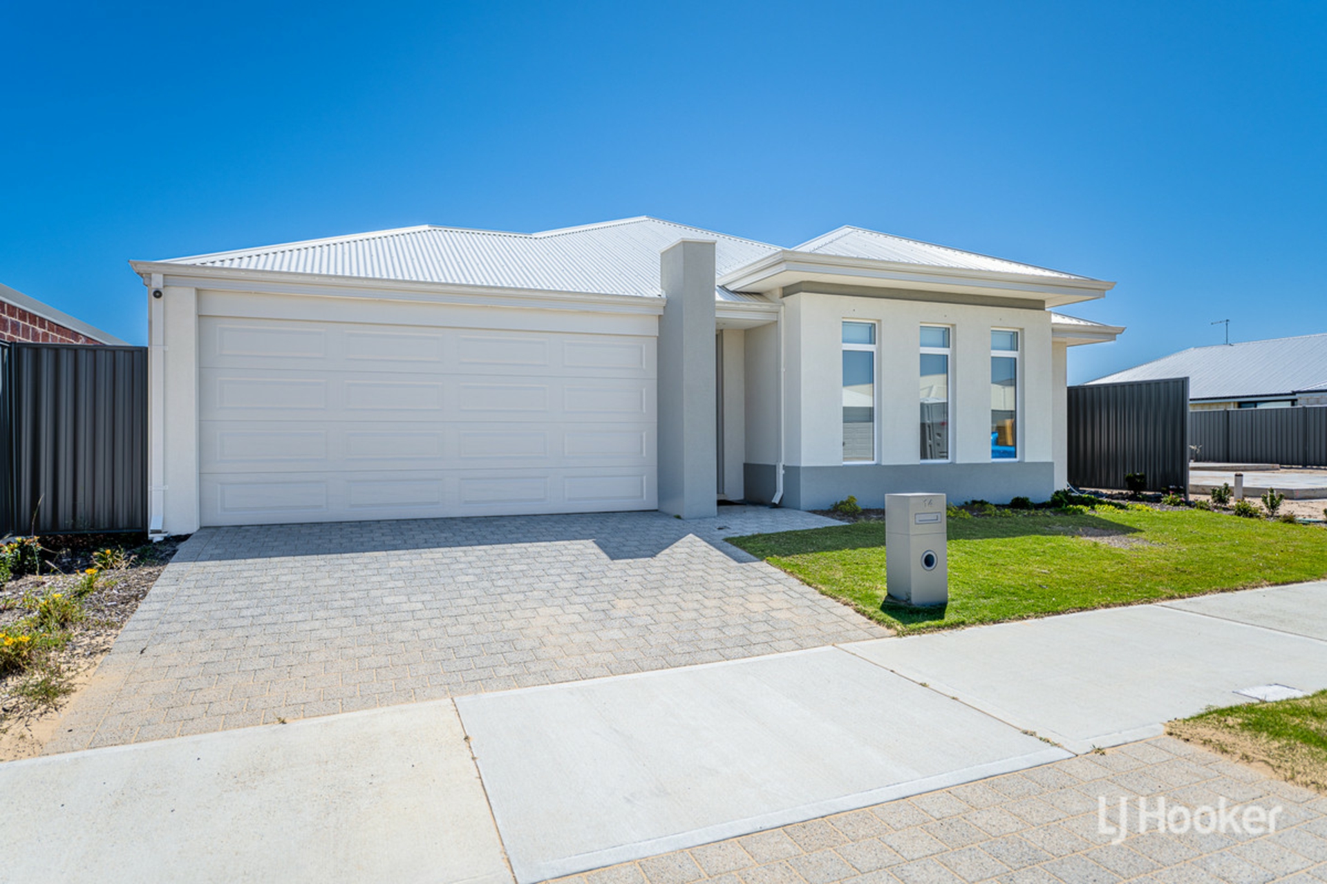 14 Lauderdale Road, MADORA BAY
