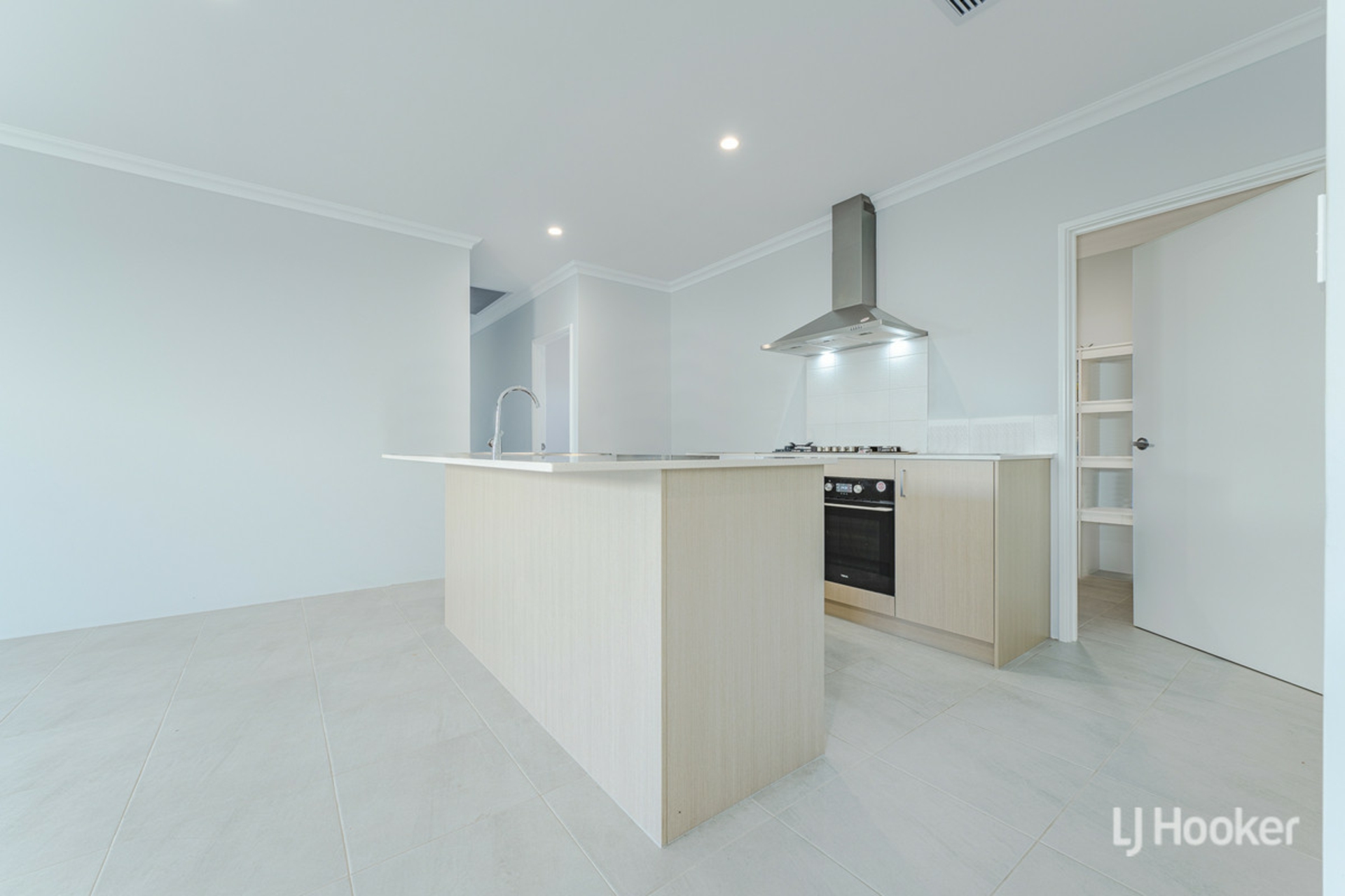 14 Lauderdale Road, MADORA BAY