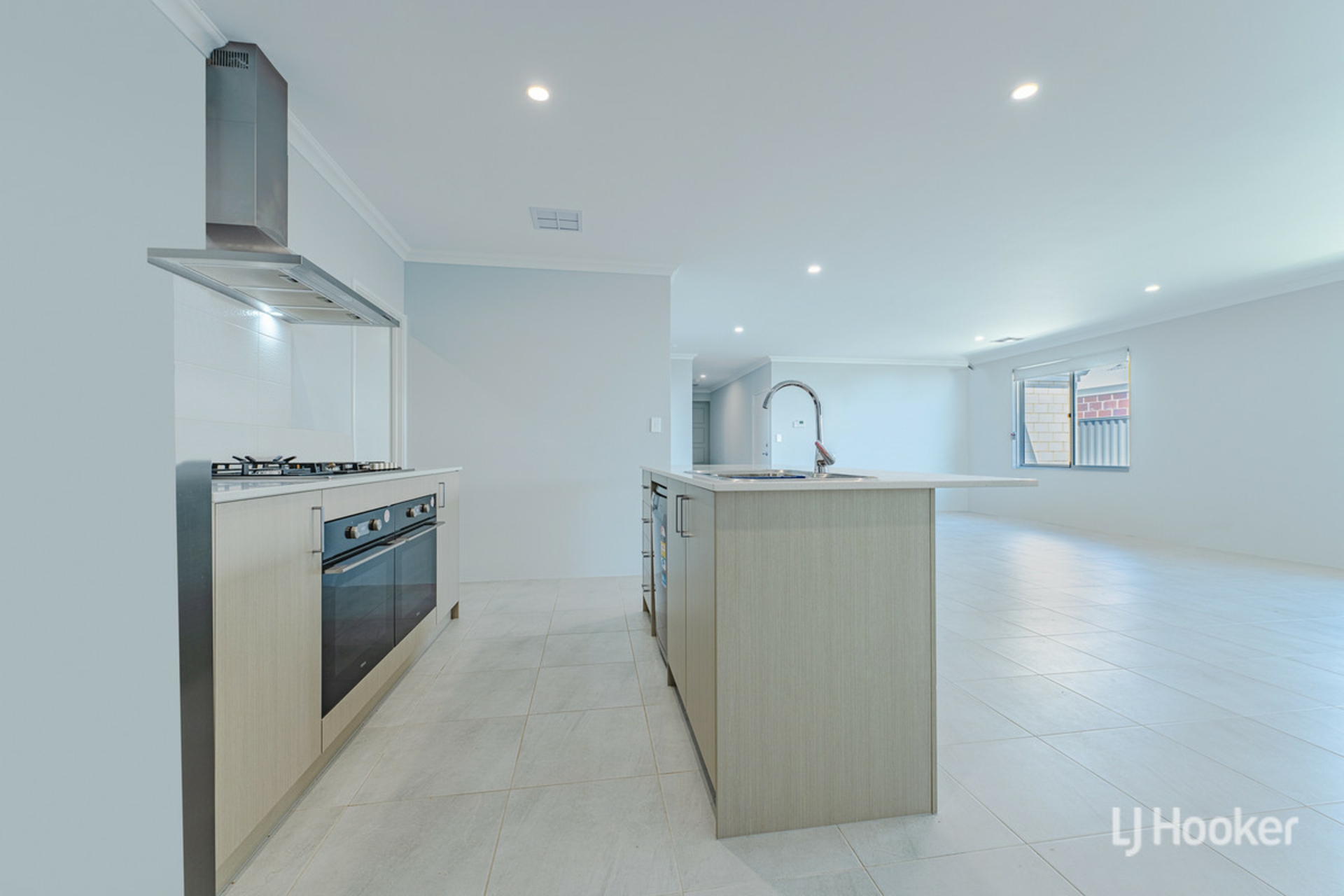 14 Lauderdale Road, MADORA BAY