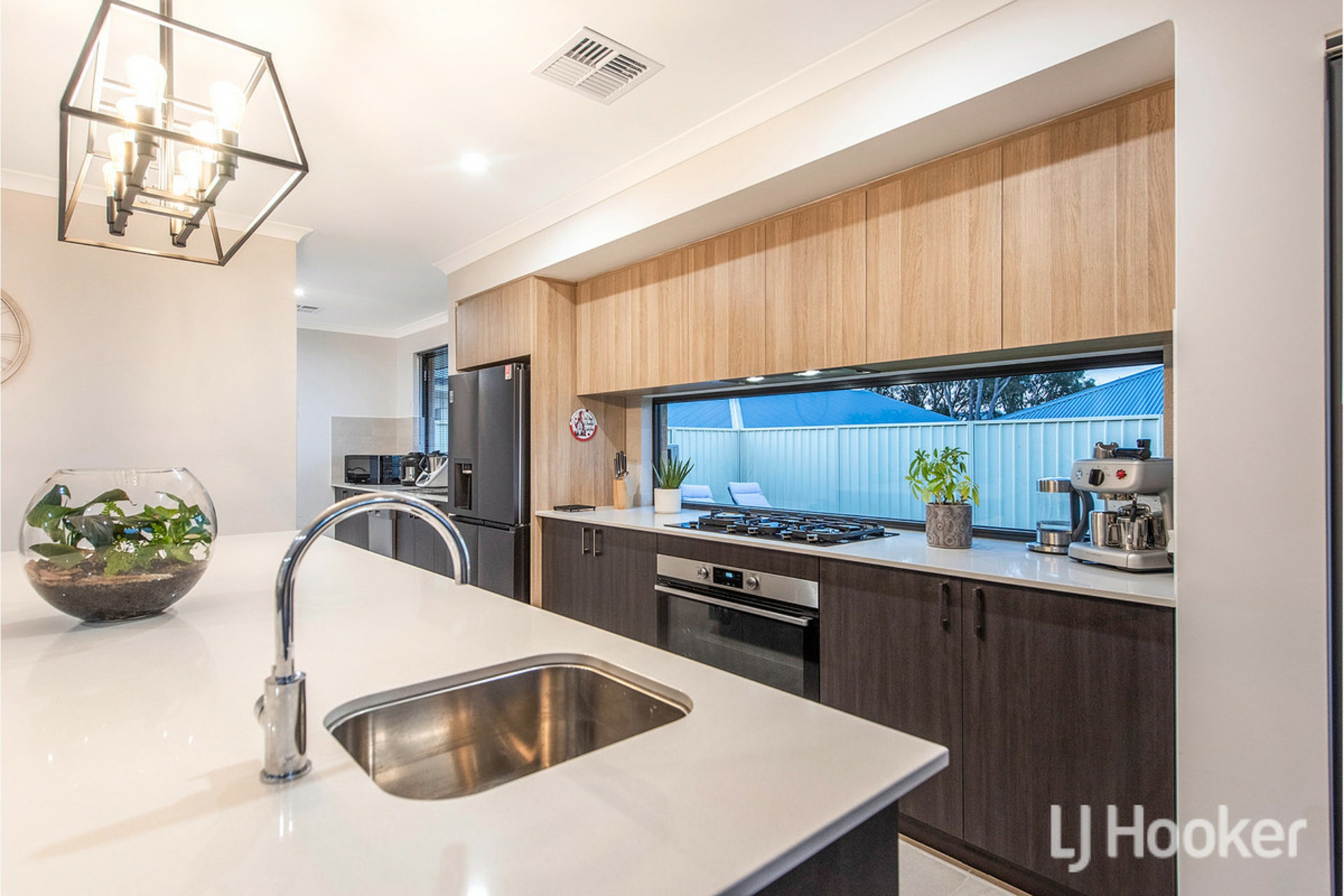 25 Abington Parade, MADORA BAY