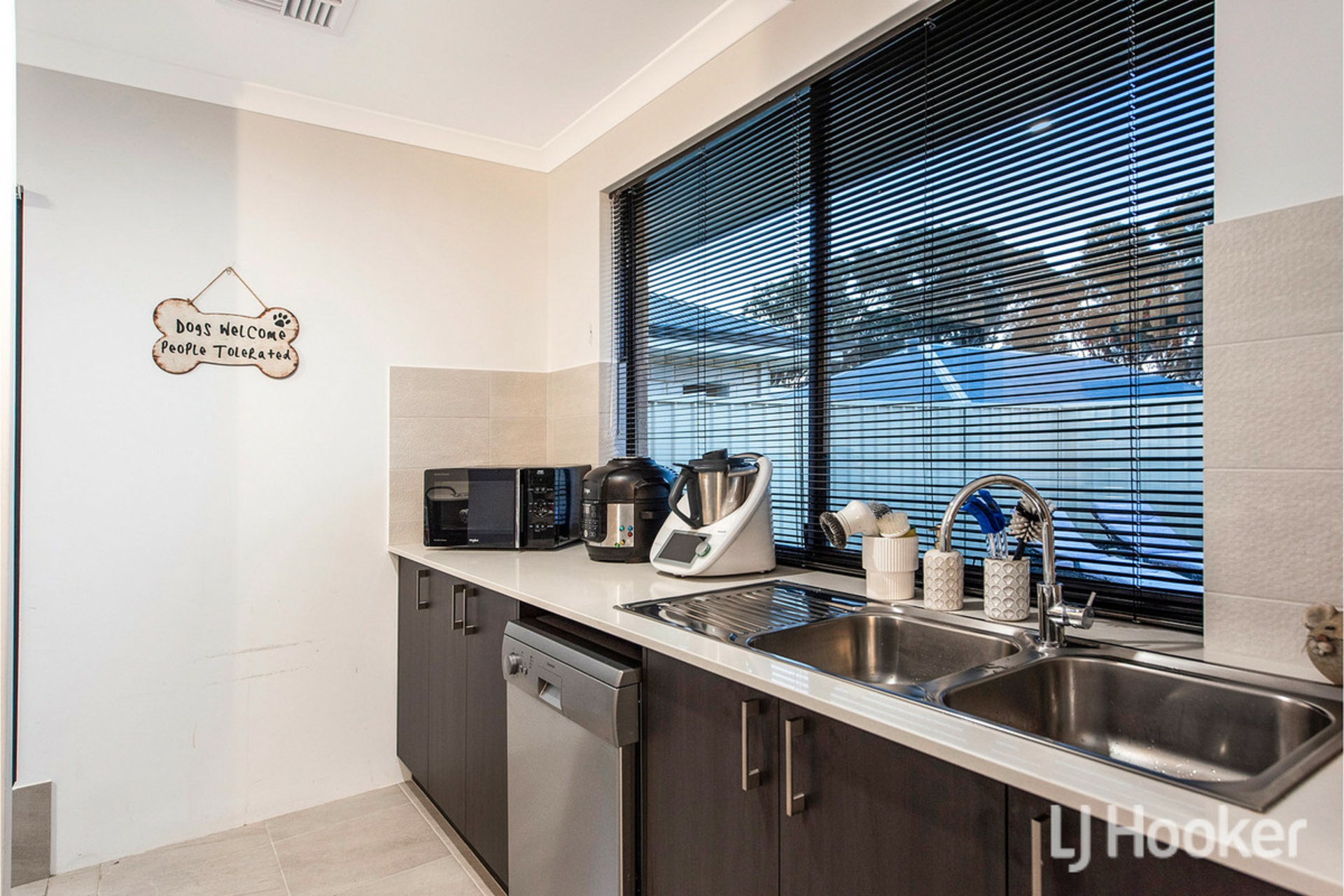 25 Abington Parade, MADORA BAY