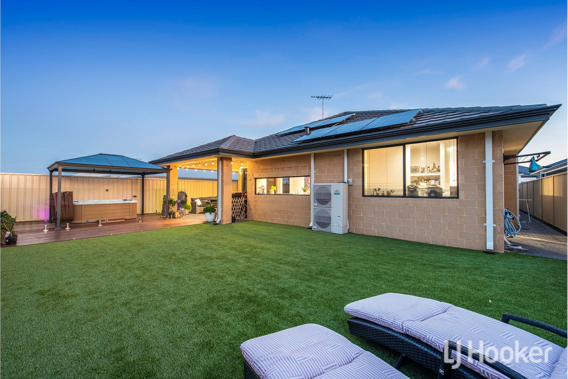 25 Abington Parade, MADORA BAY