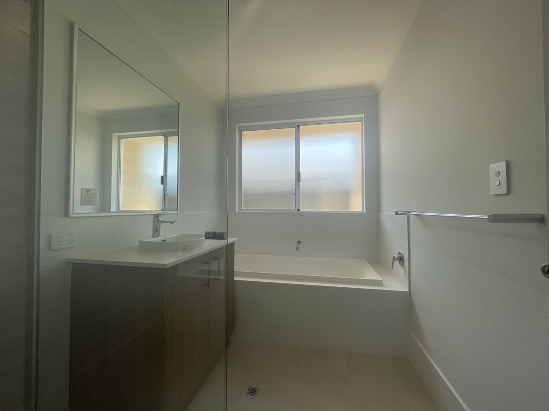 16 Segundo Street, MADORA BAY
