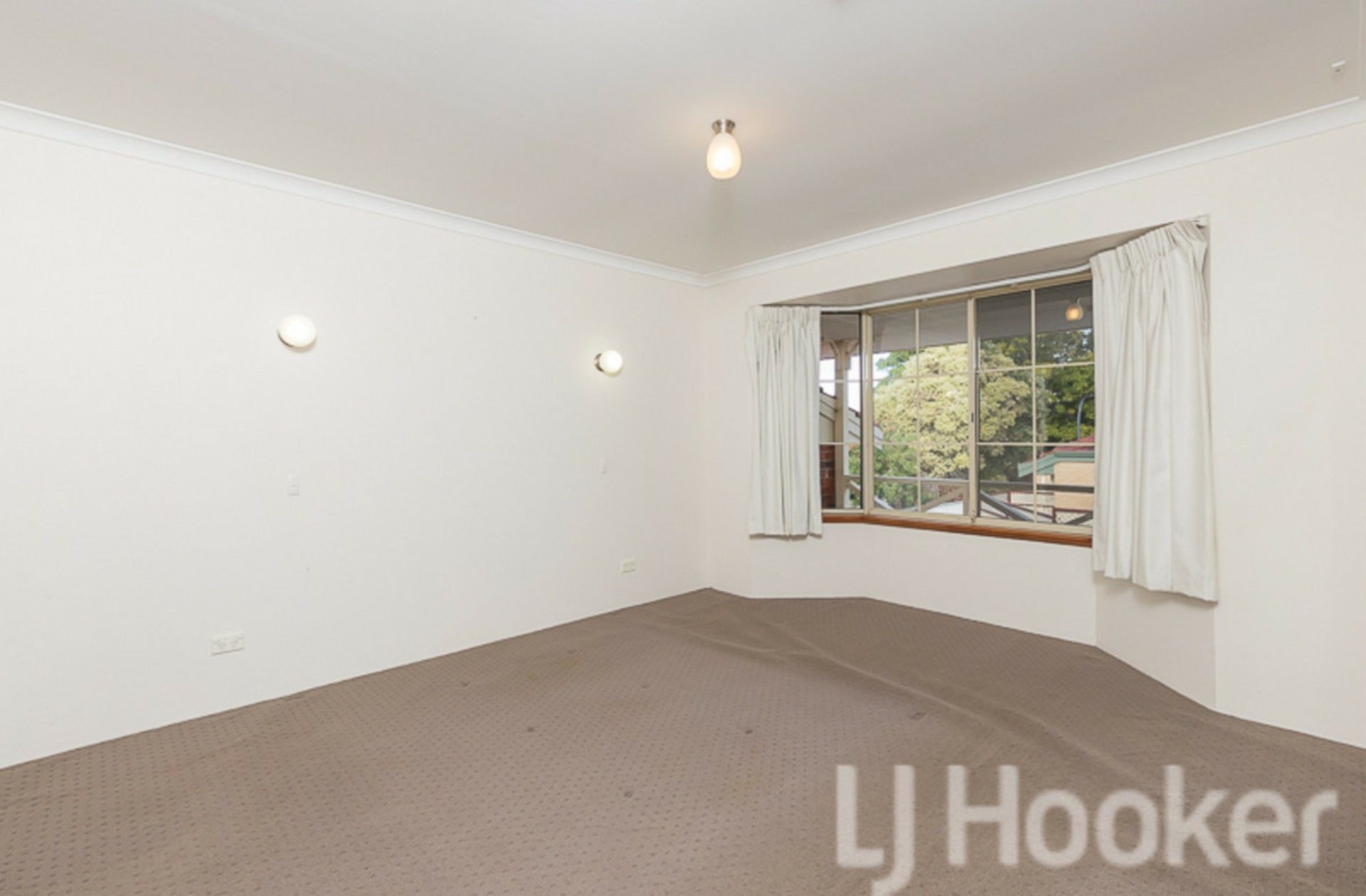16a Gloucester Avenue, SHOALWATER