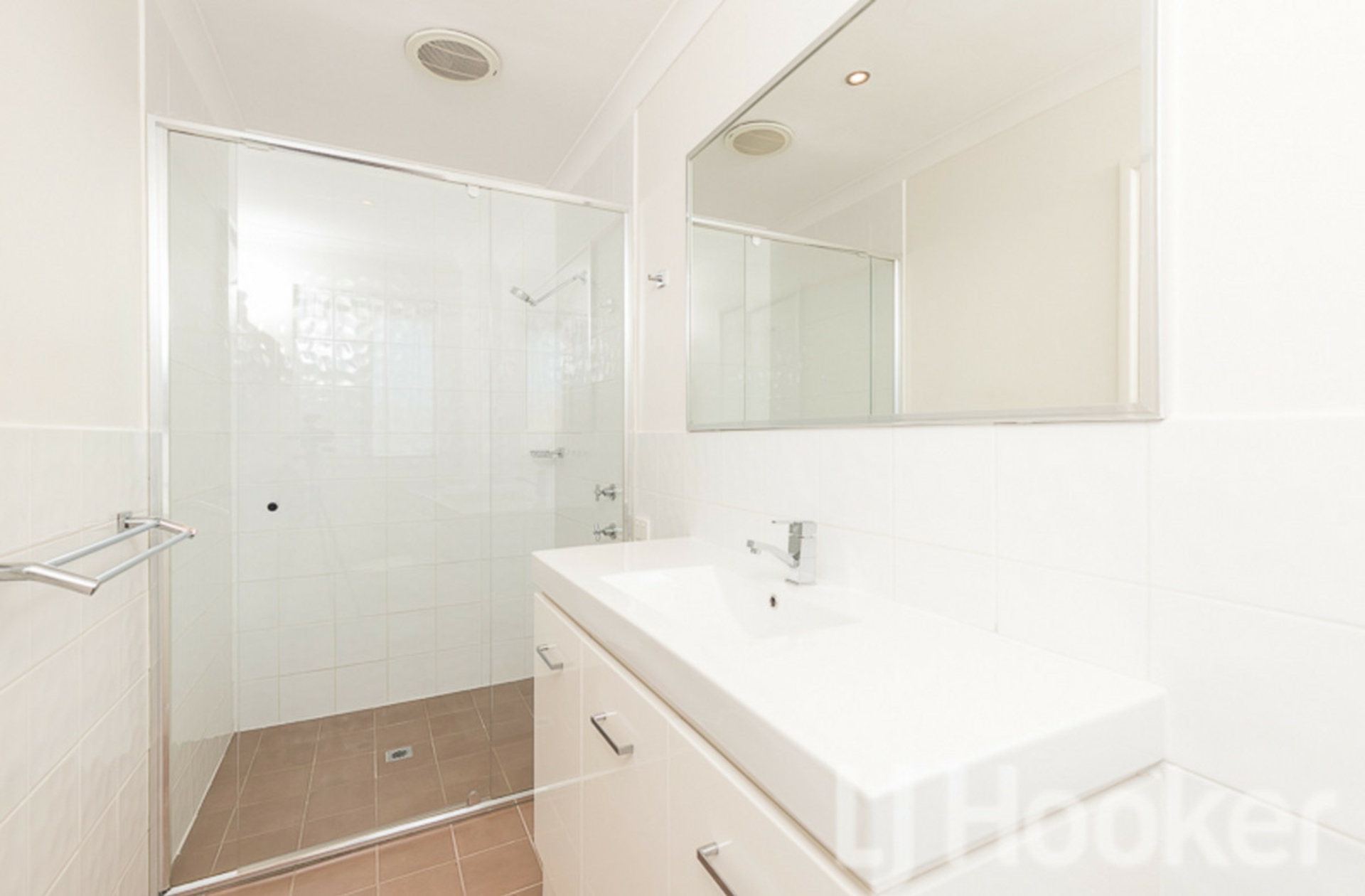16a Gloucester Avenue, SHOALWATER