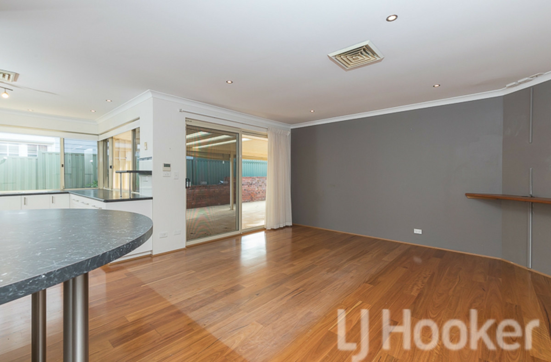 16a Gloucester Avenue, SHOALWATER