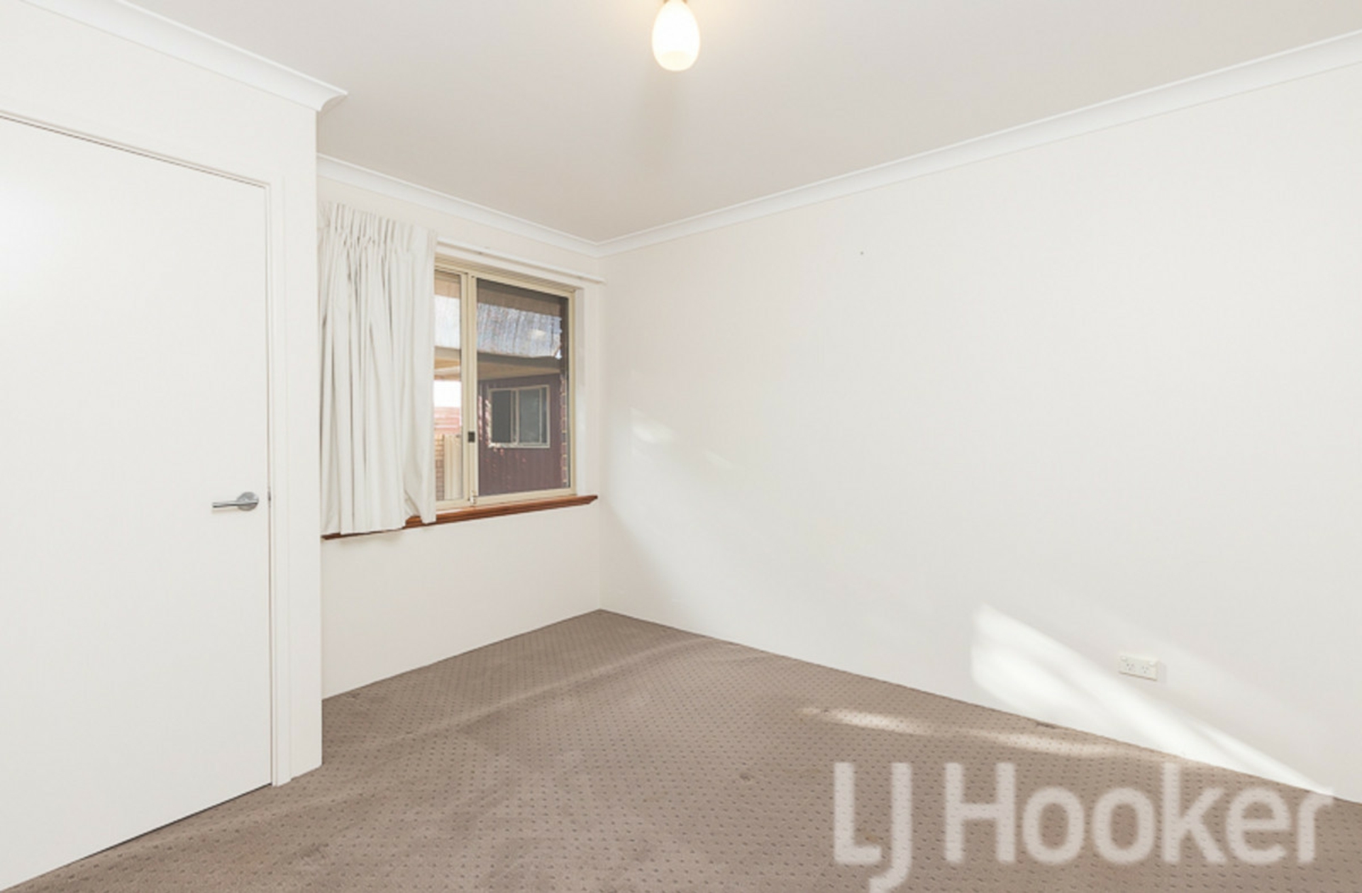 16a Gloucester Avenue, SHOALWATER