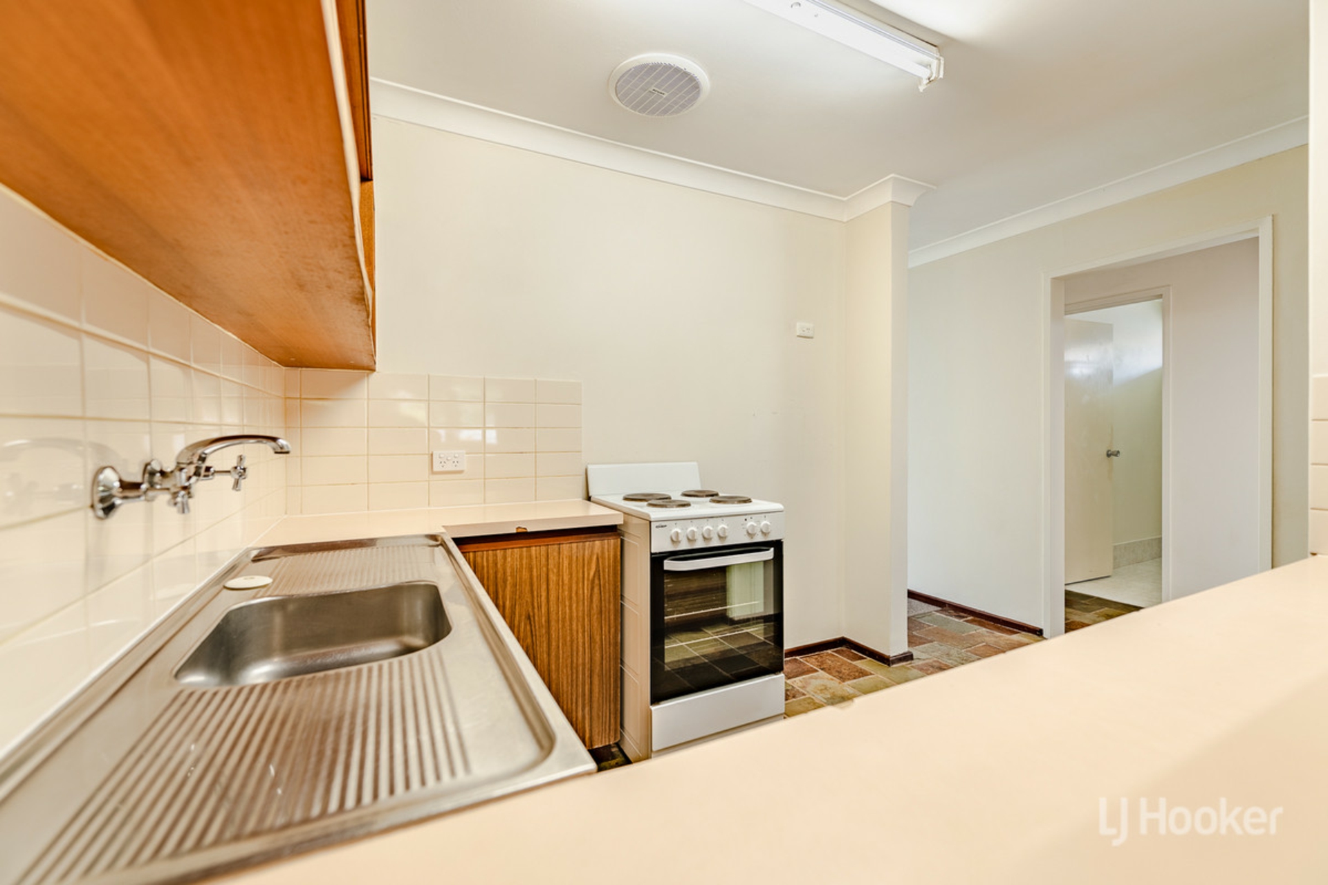 1/7-9 Day Road, MANDURAH