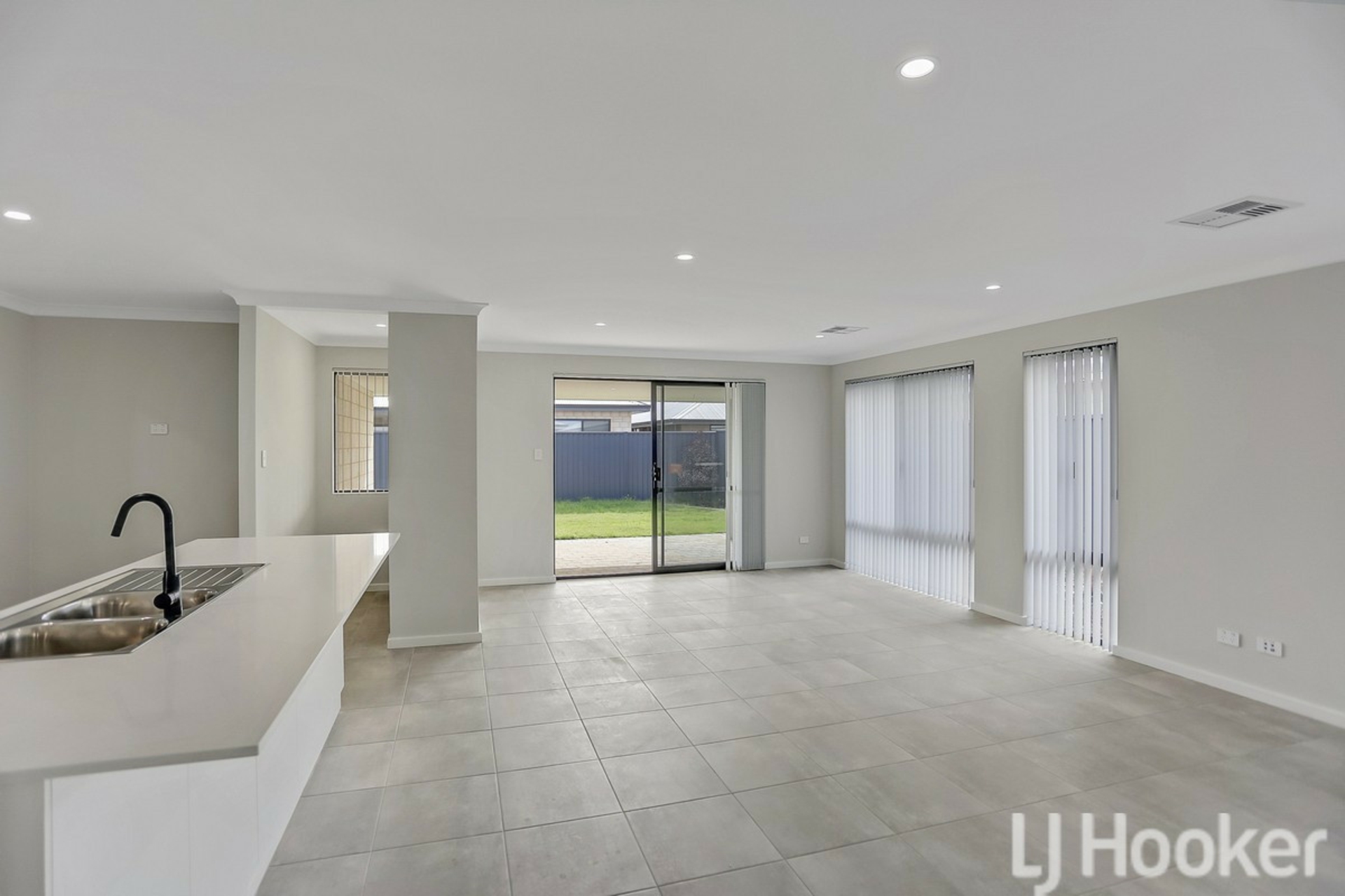 5 Glenbrook Way, BALDIVIS