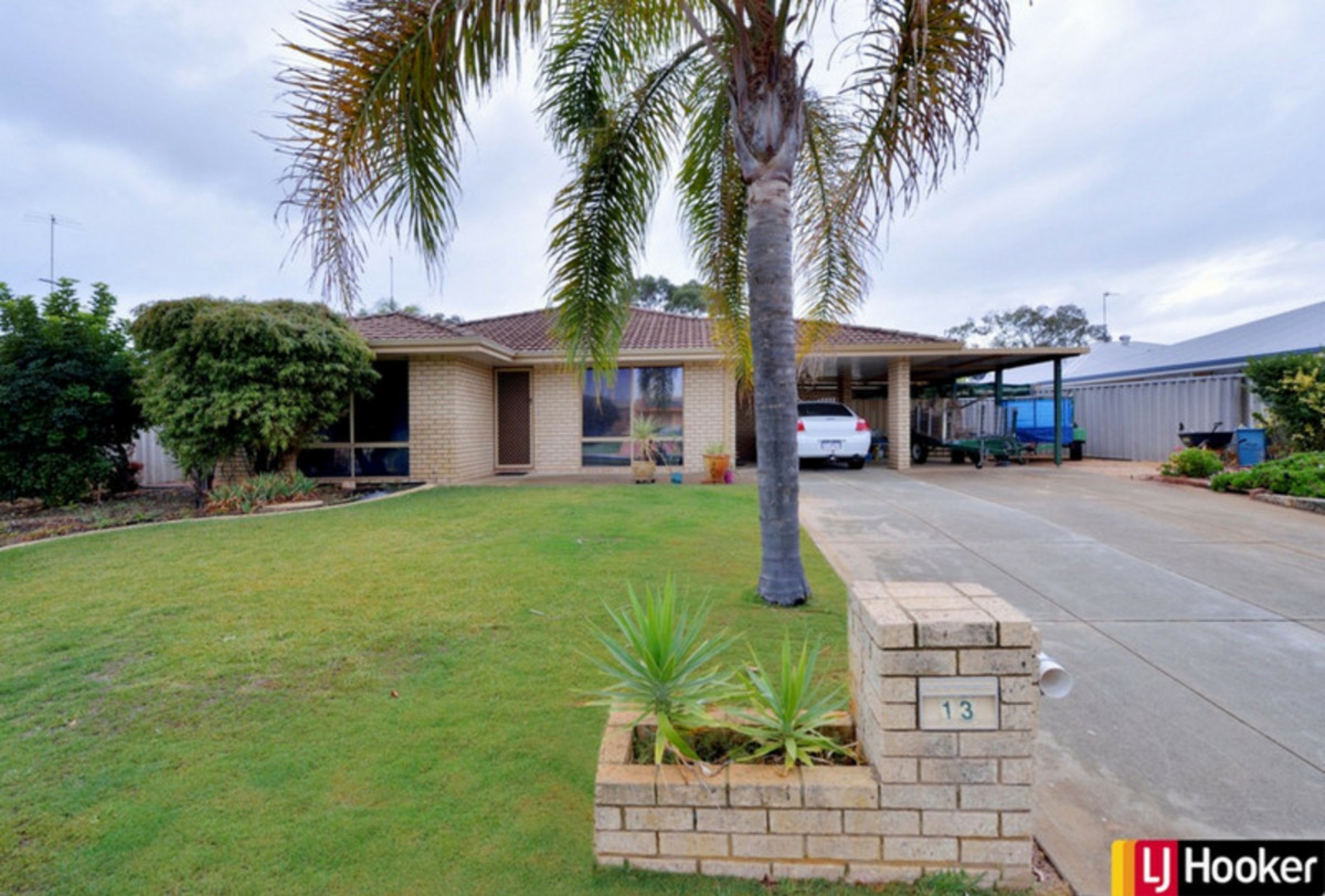 13 Reynolds Avenue, GREENFIELDS