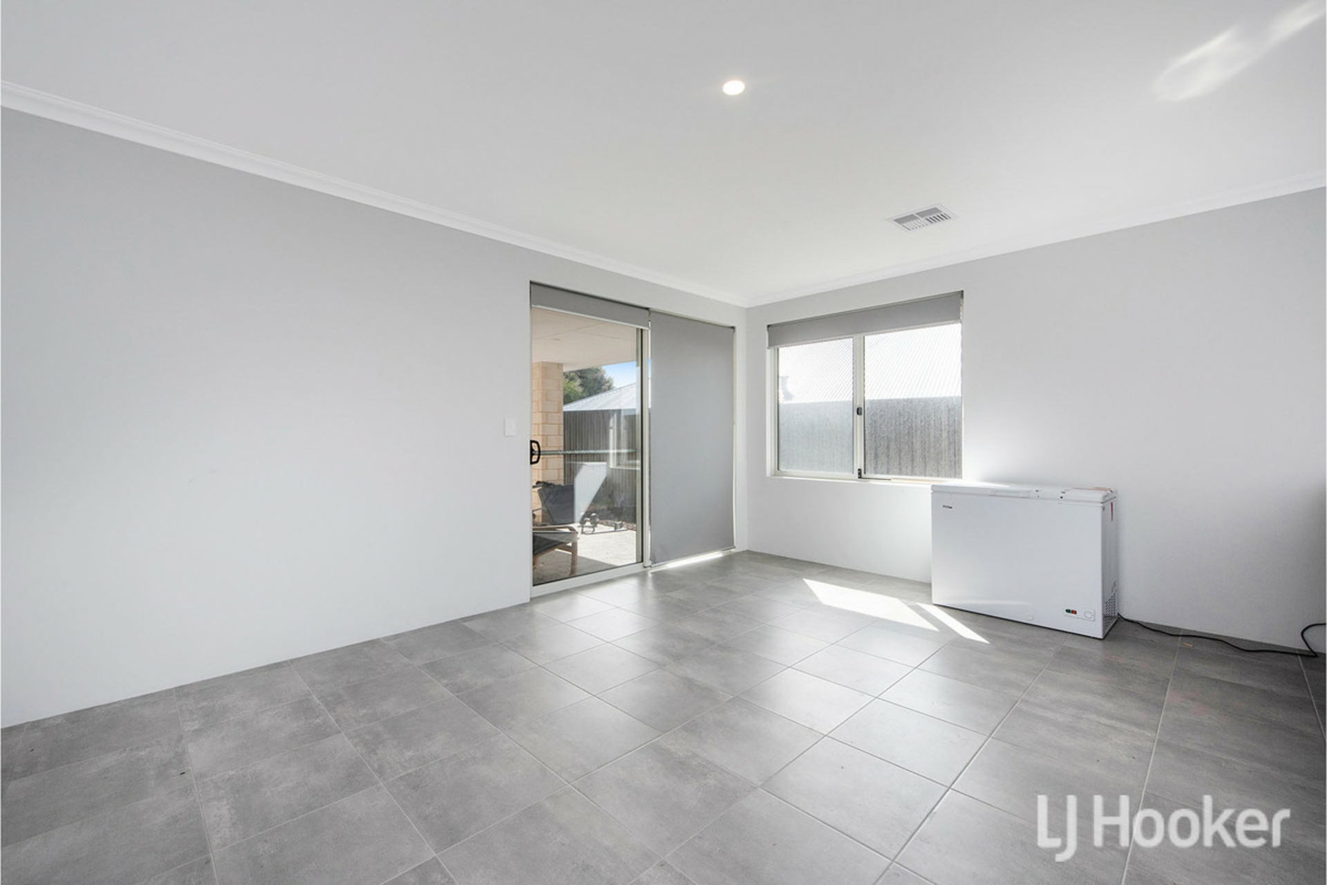 39 Sarasota Loop, MADORA BAY