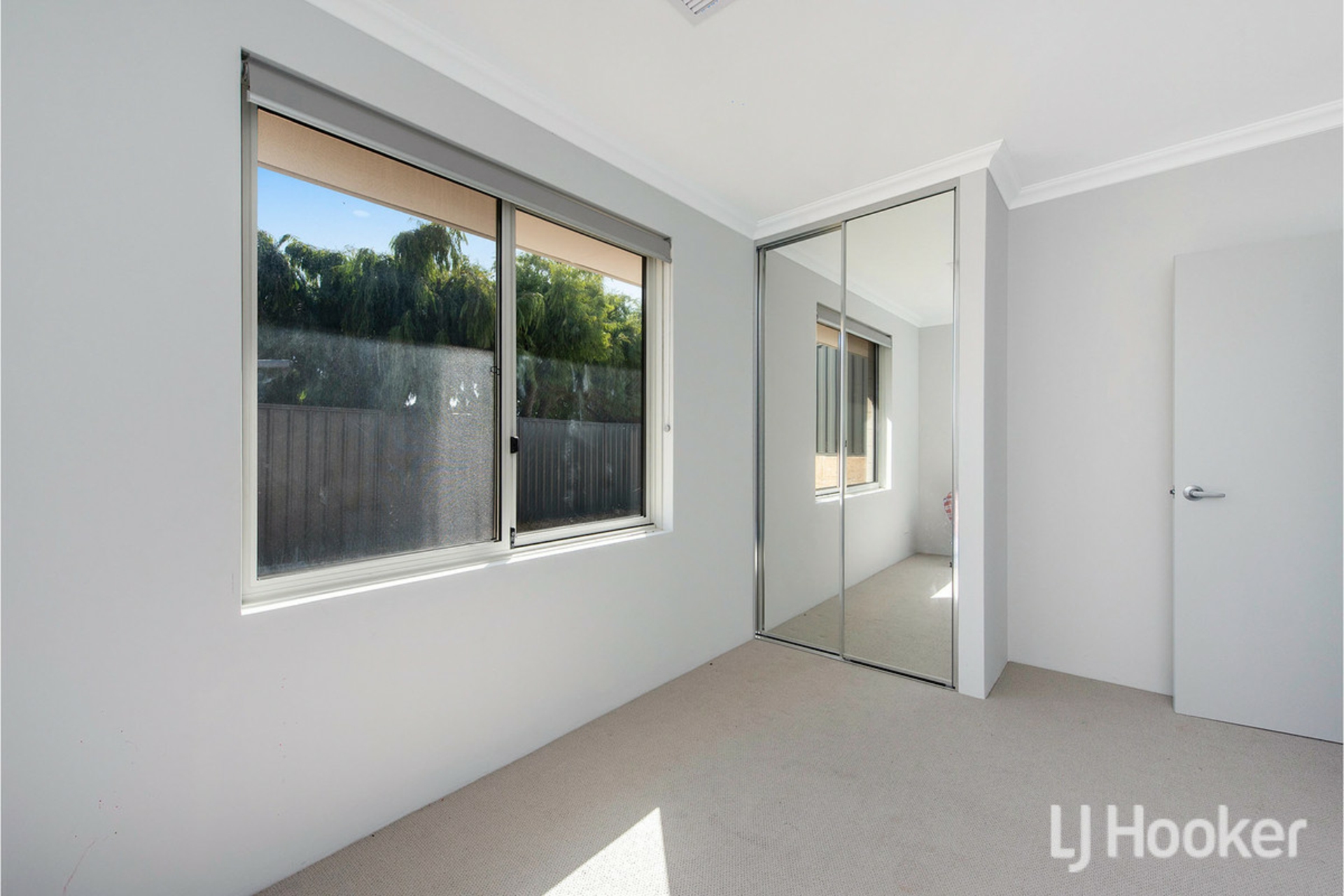 39 Sarasota Loop, MADORA BAY