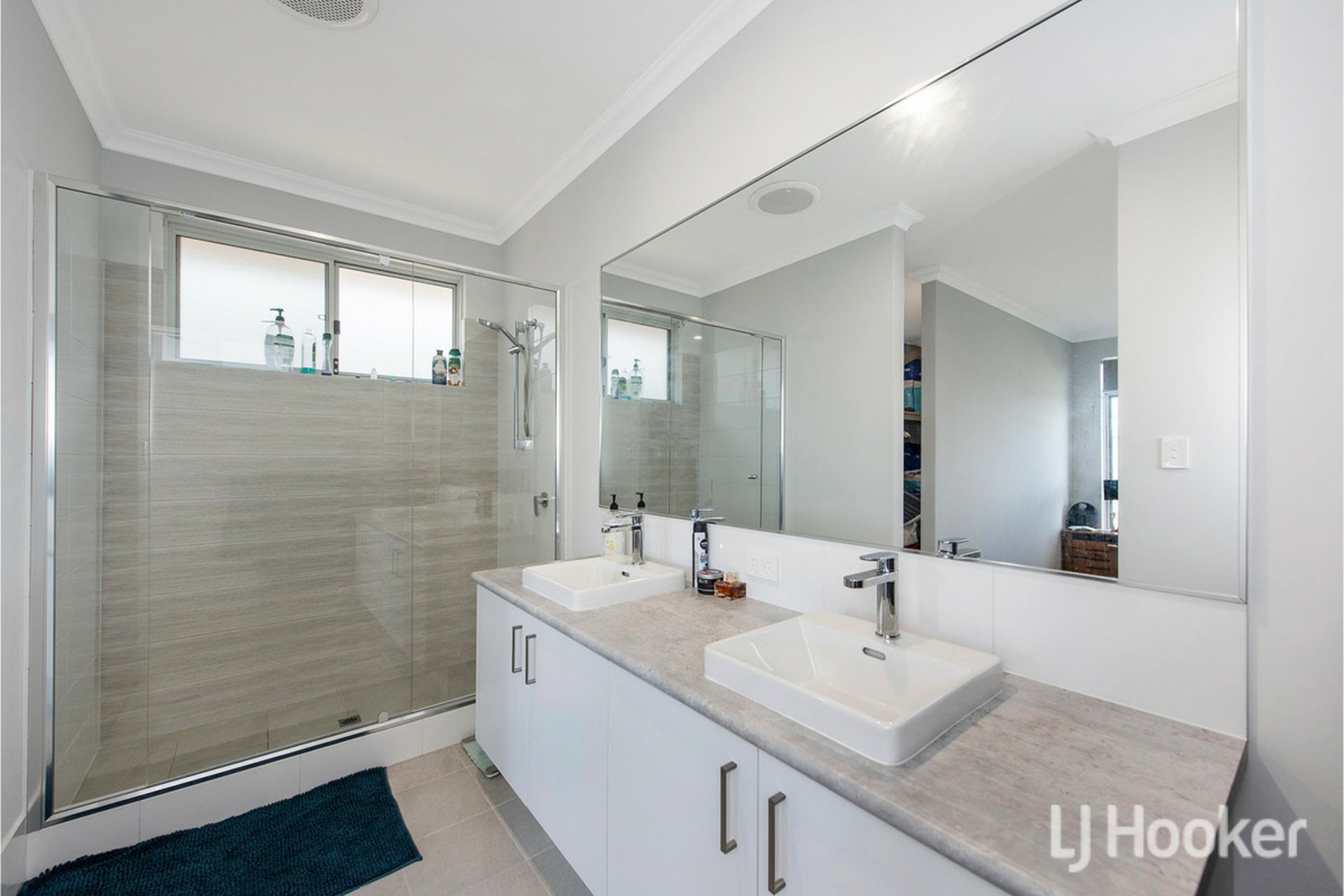 39 Sarasota Loop, MADORA BAY