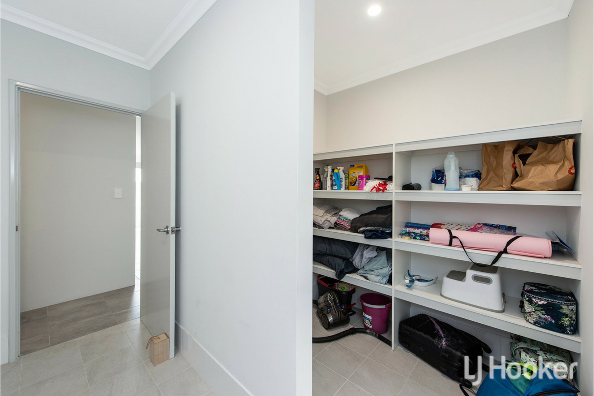 39 Sarasota Loop, MADORA BAY