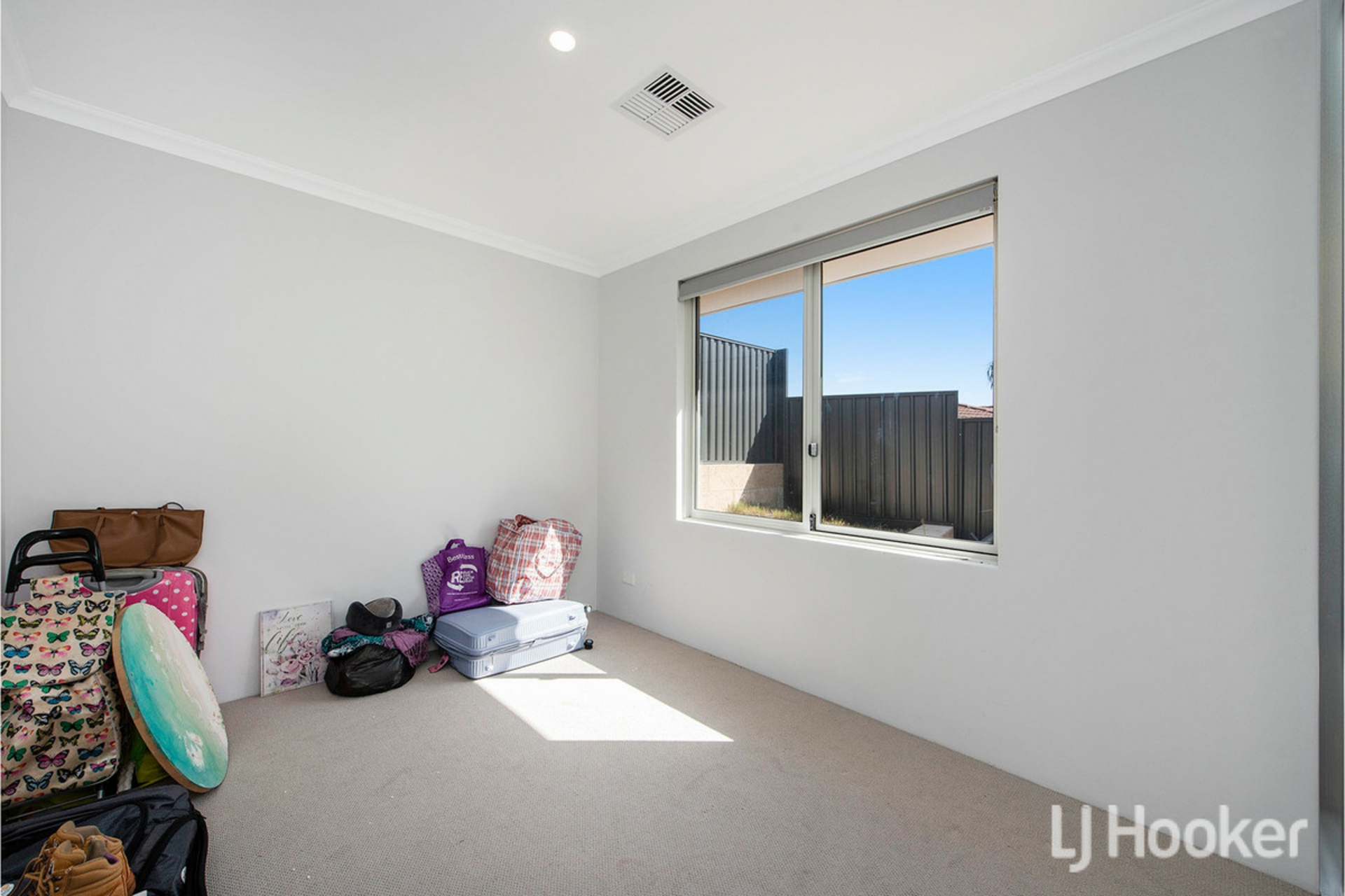 39 Sarasota Loop, MADORA BAY