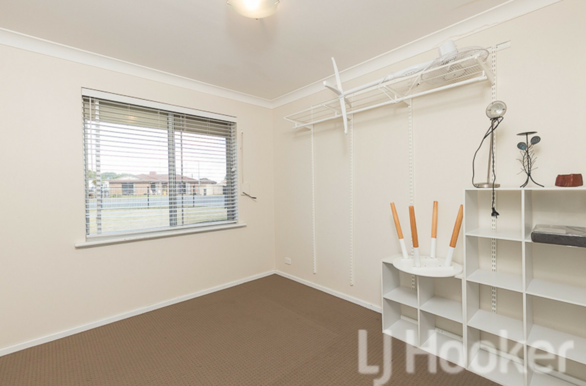 4 Tulley Court, ROCKINGHAM