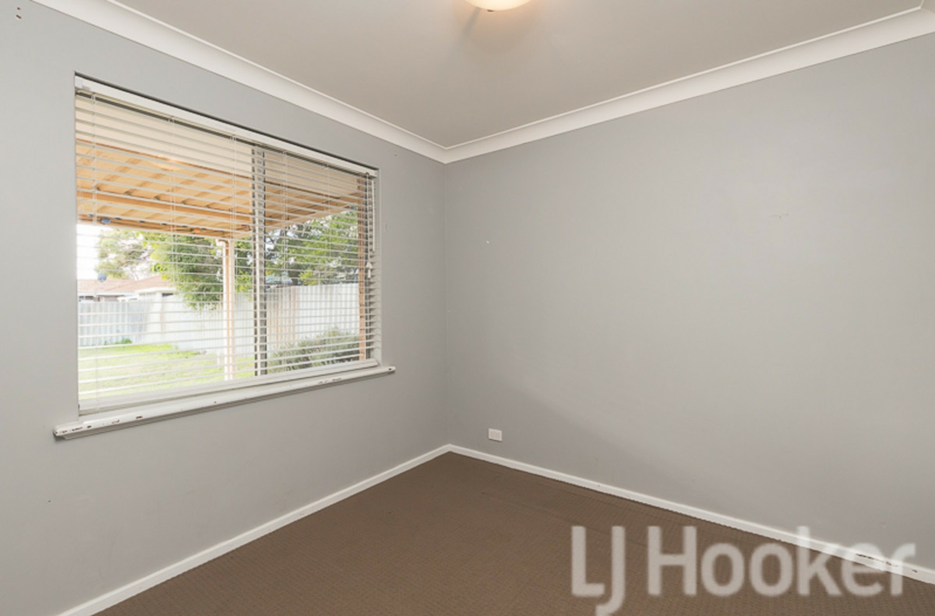 4 Tulley Court, ROCKINGHAM