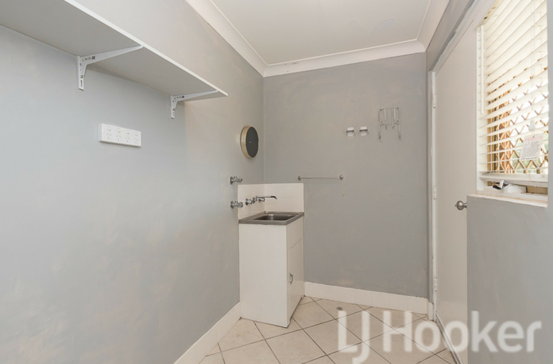 4 Tulley Court, ROCKINGHAM