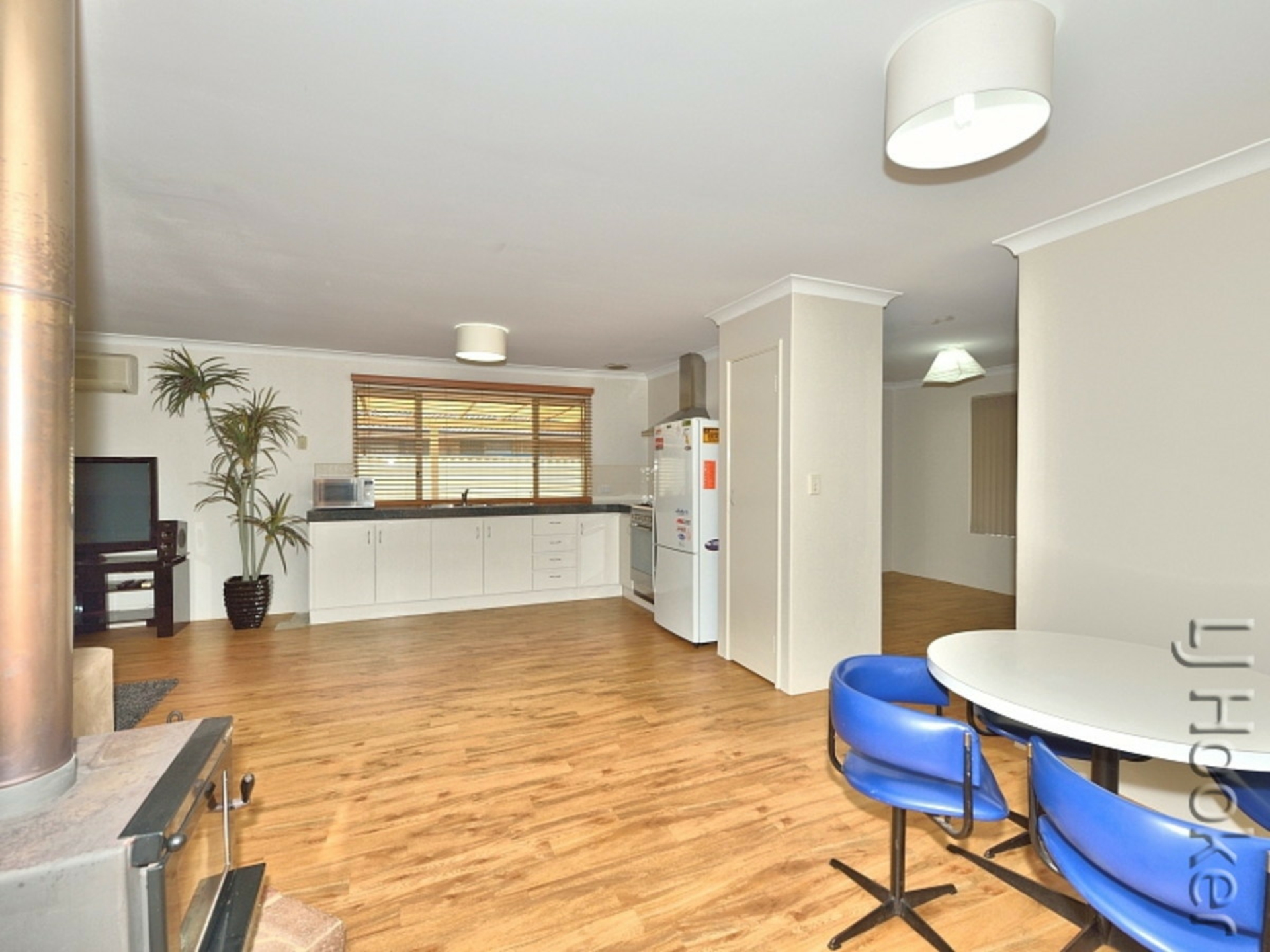 10 Esprit Parkway, GREENFIELDS