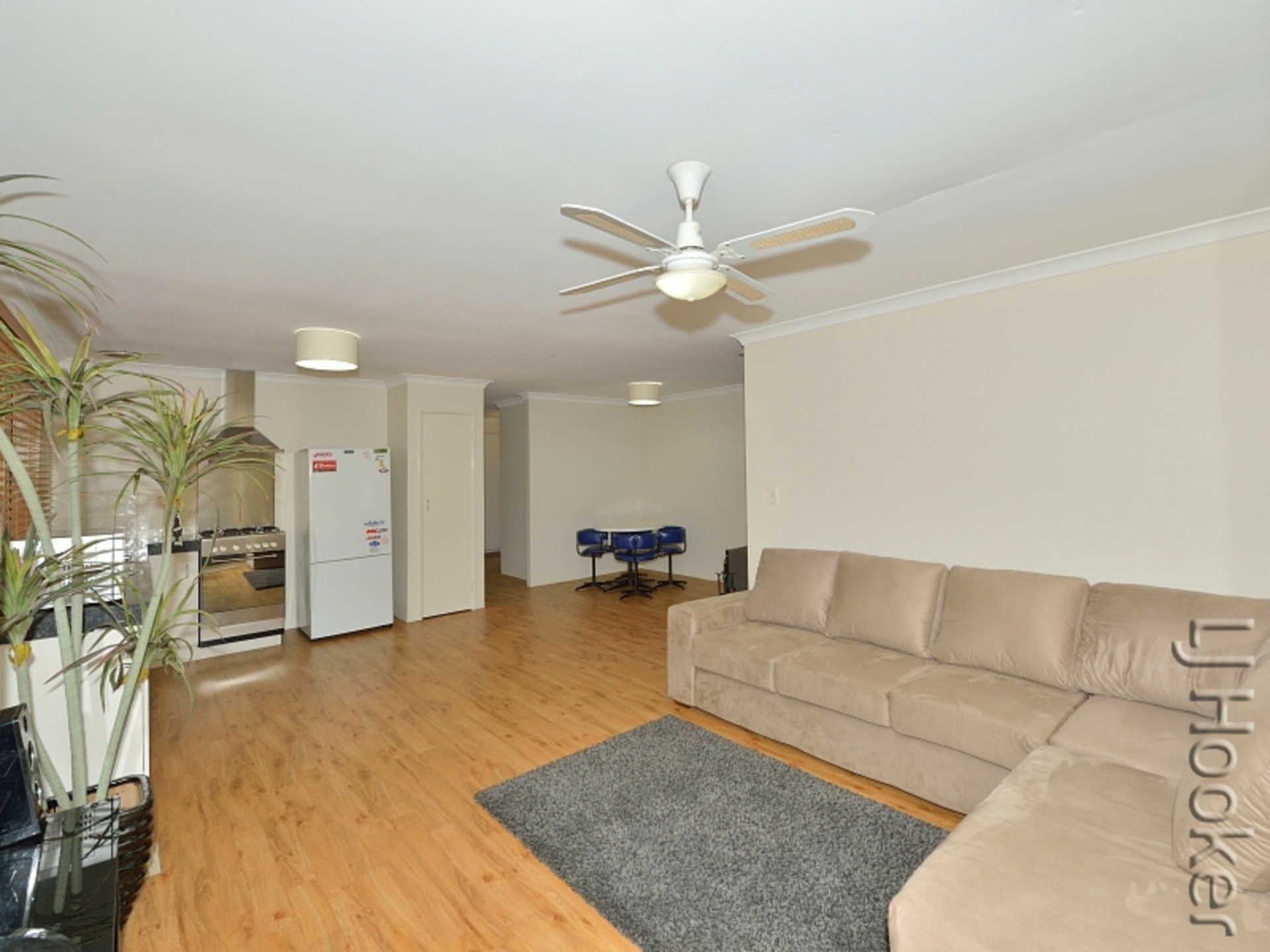 10 Esprit Parkway, GREENFIELDS