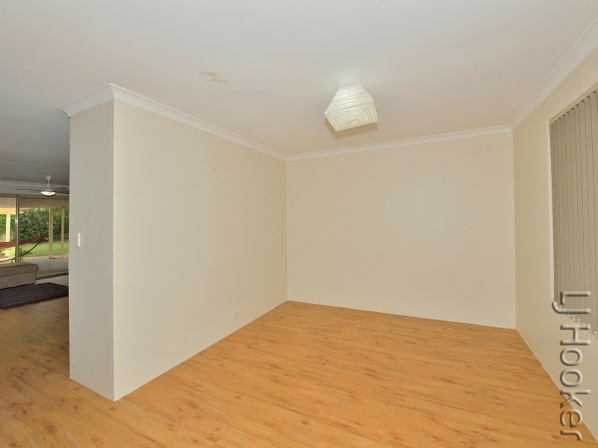 10 Esprit Parkway, GREENFIELDS