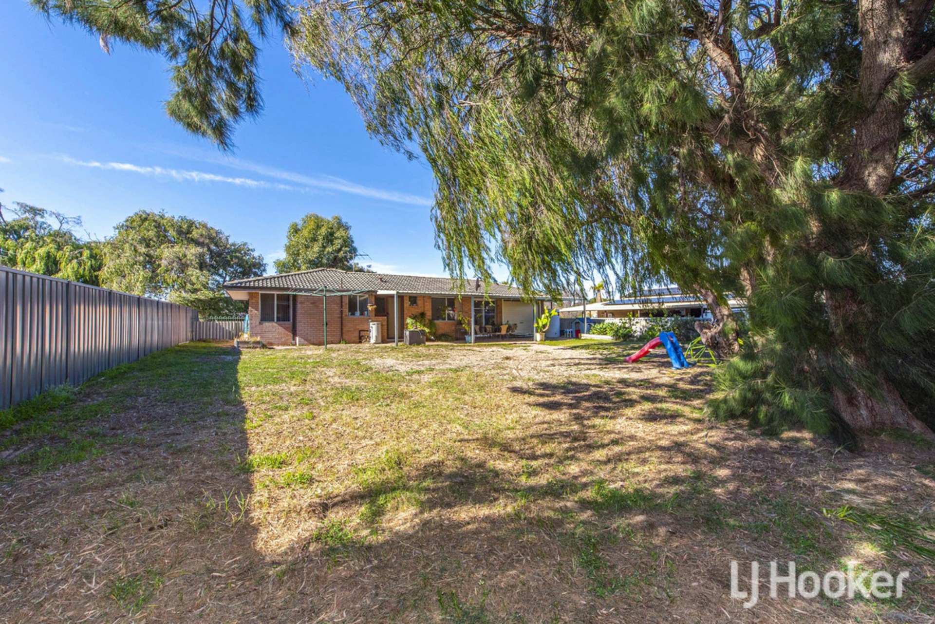 22 Cornwallis Road — photo 3 of 20
