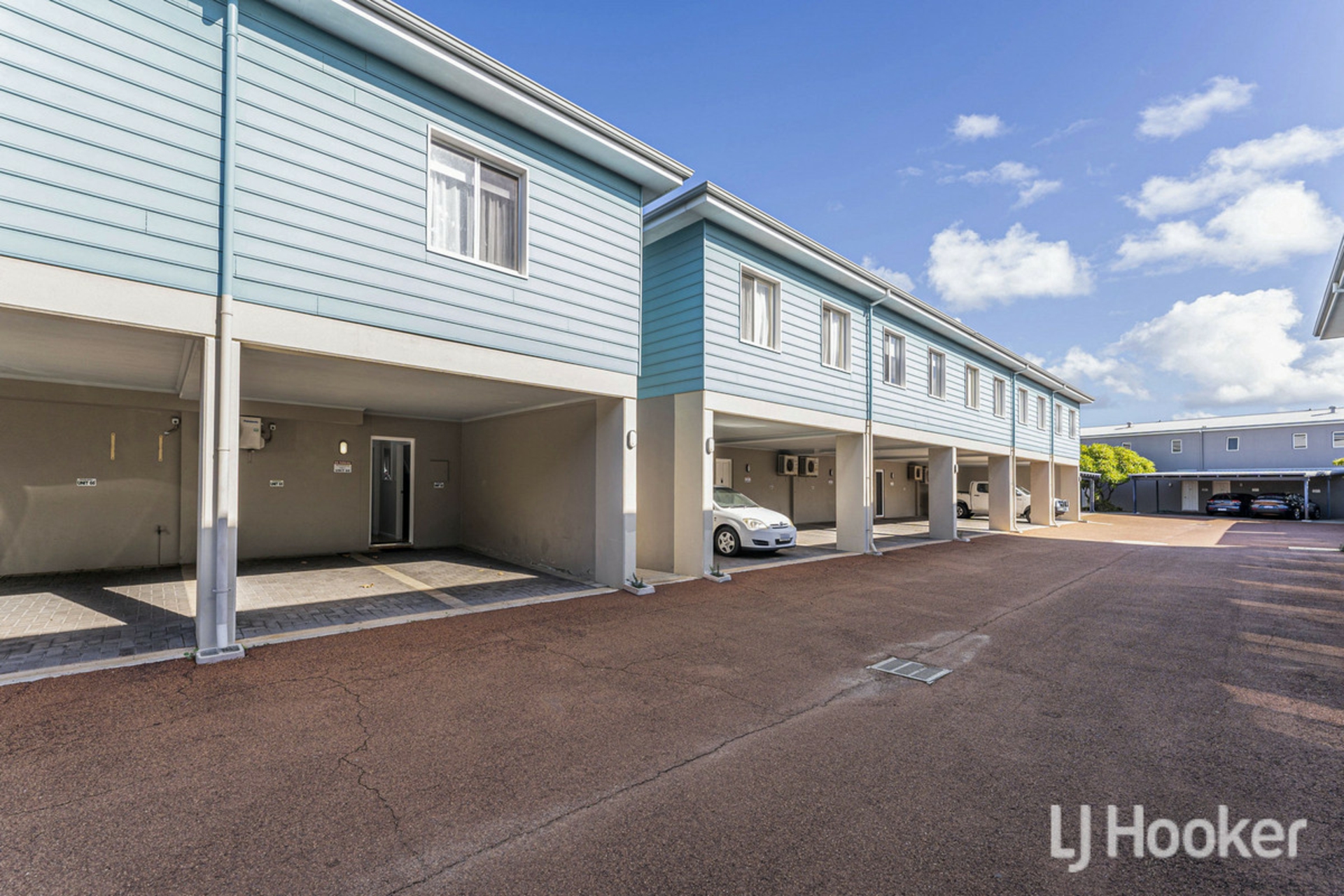 65/20 Apollo Place — photo 10 of 30
