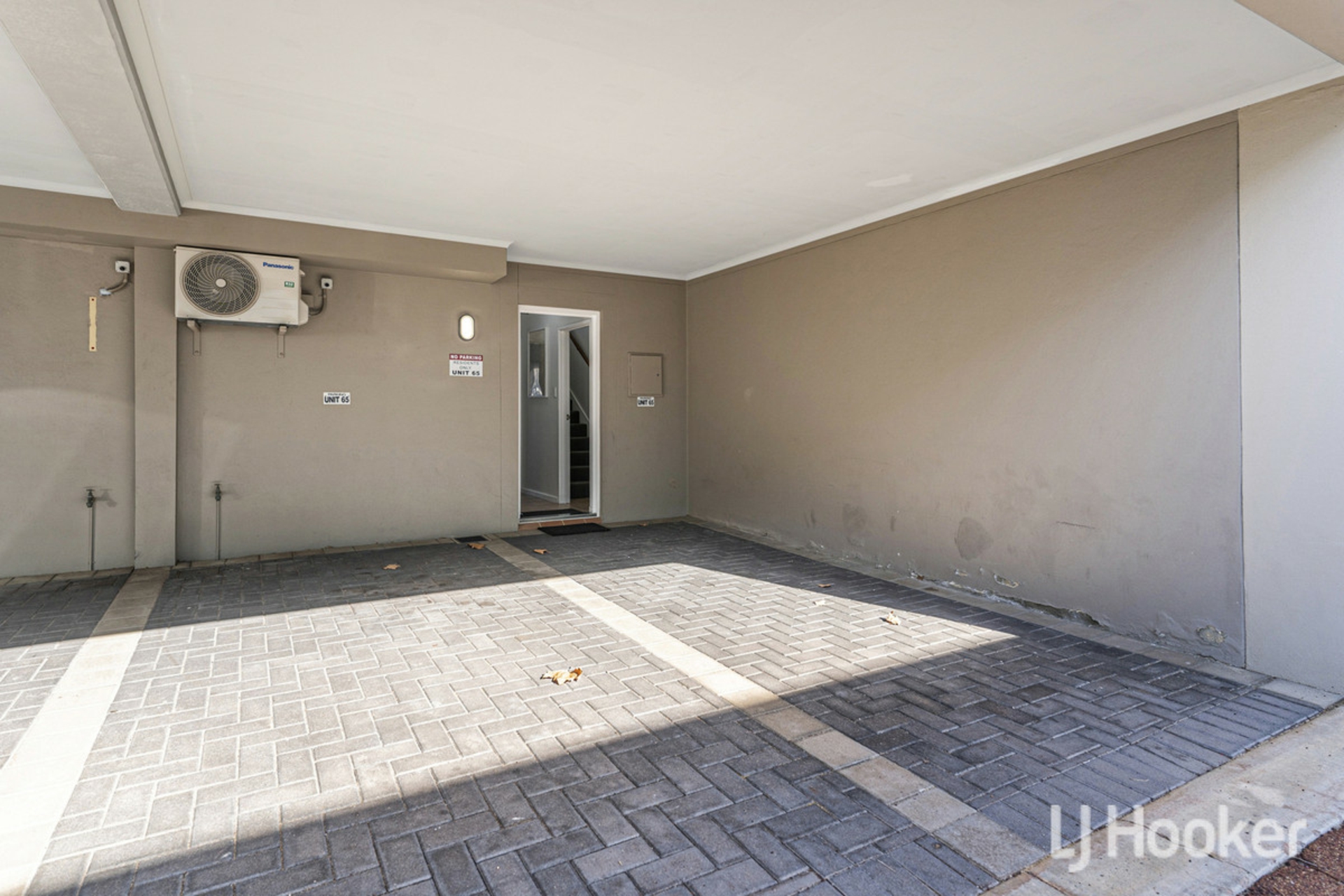 65/20 Apollo Place — photo 11 of 30