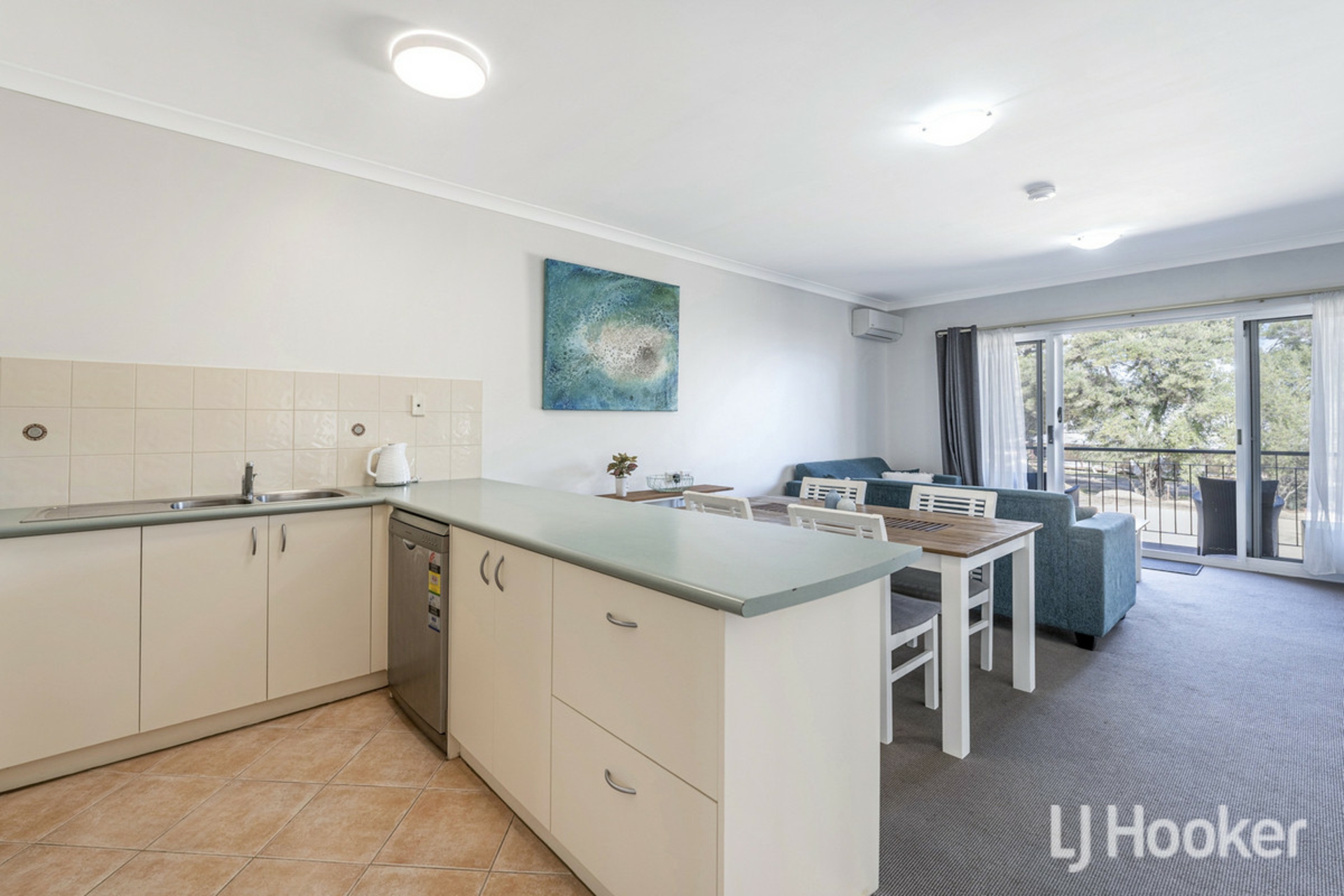 65/20 Apollo Place — photo 19 of 30