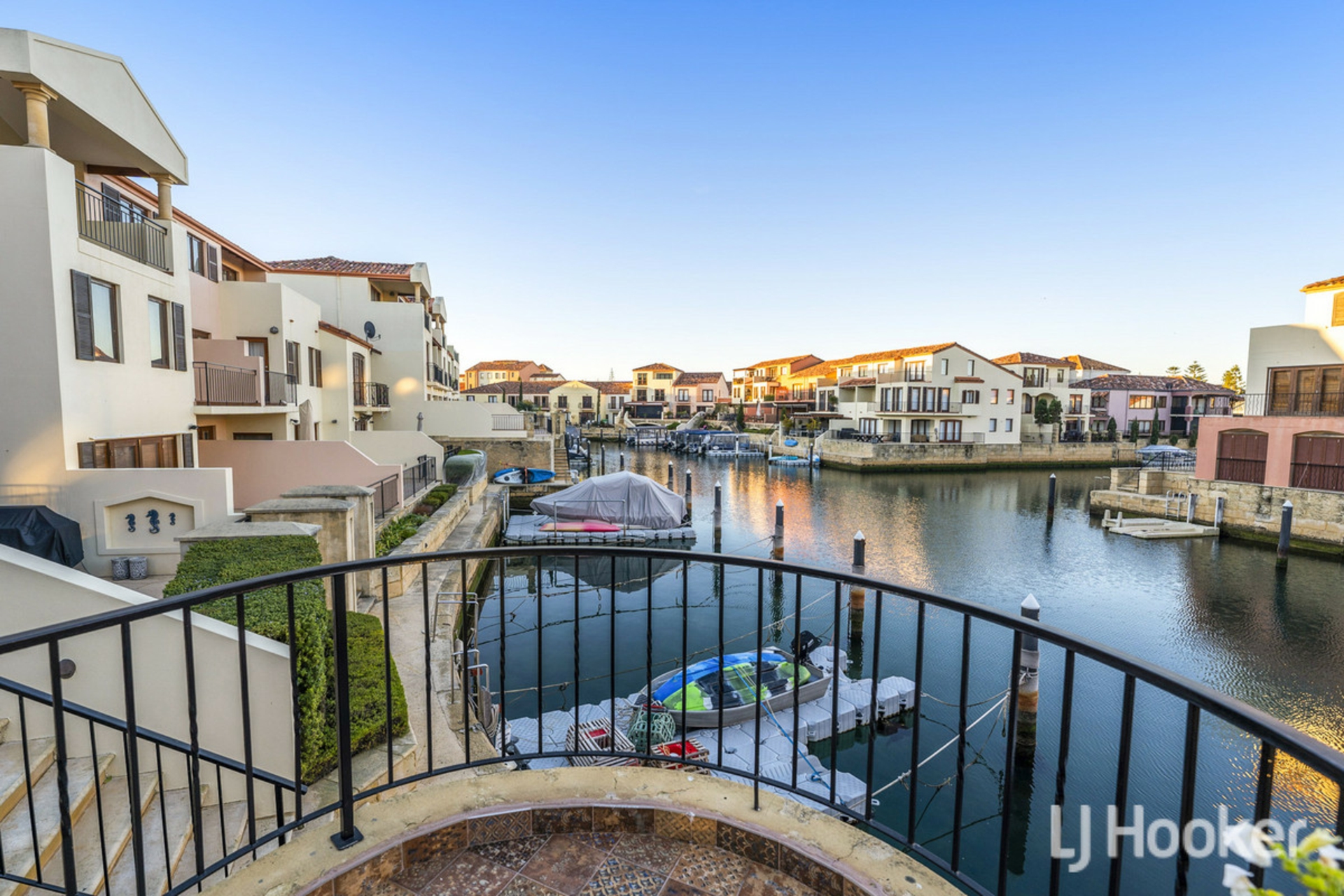 76/18 Port Quays — photo 7 of 30