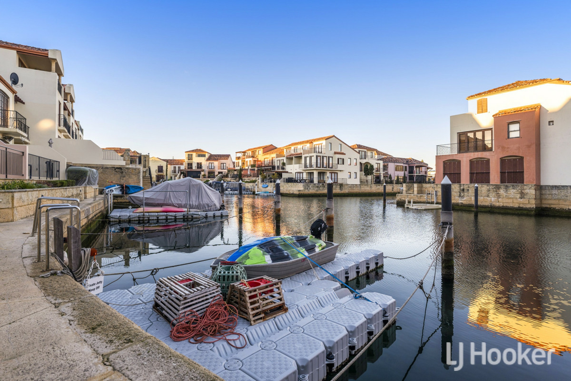 76/18 Port Quays — photo 8 of 30