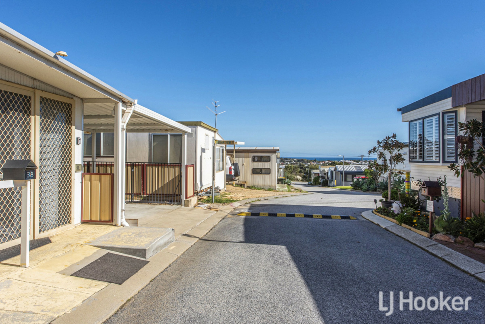 38/1149 Old Coast Road — photo 3 of 22