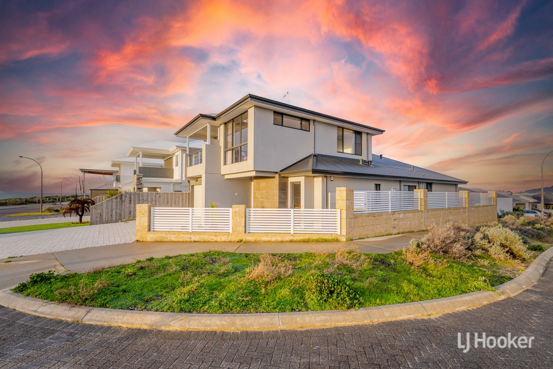34 Acerosa Boulevard — photo 2 of 30