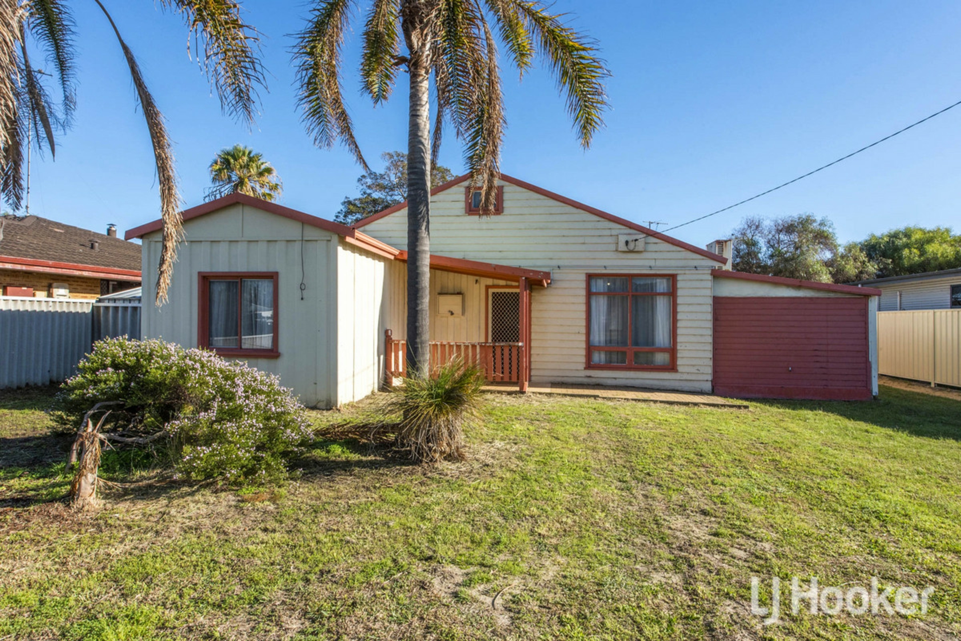 10 Cobblers Street — photo from LJ Hooker Mandurah