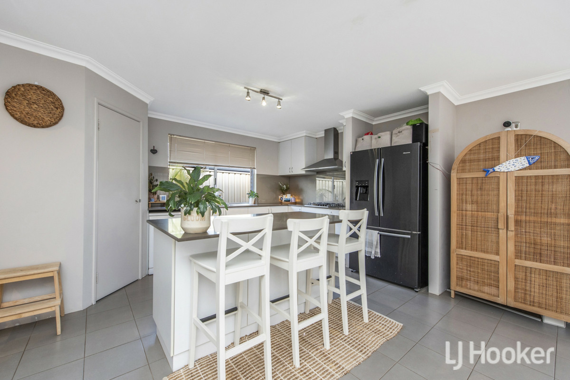 35 Lascelles Circus — photo from LJ Hooker Mandurah