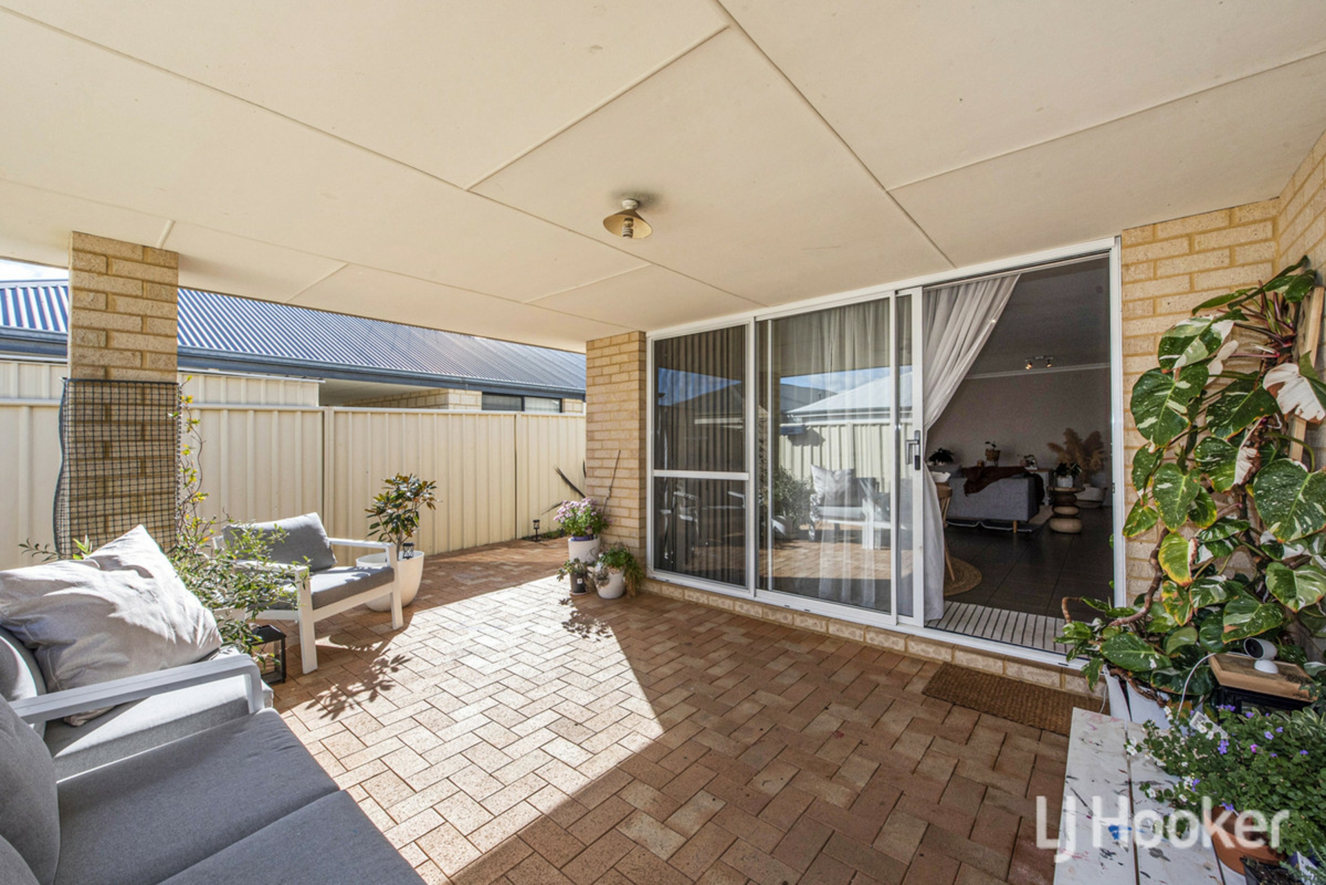 35 Lascelles Circus — photo 16 of 29