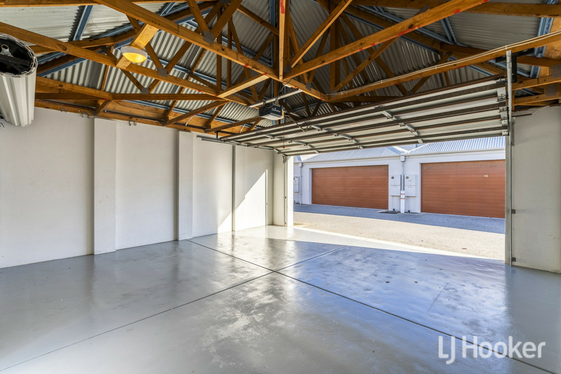 23/5 Bower Drive — photo 9 of 30