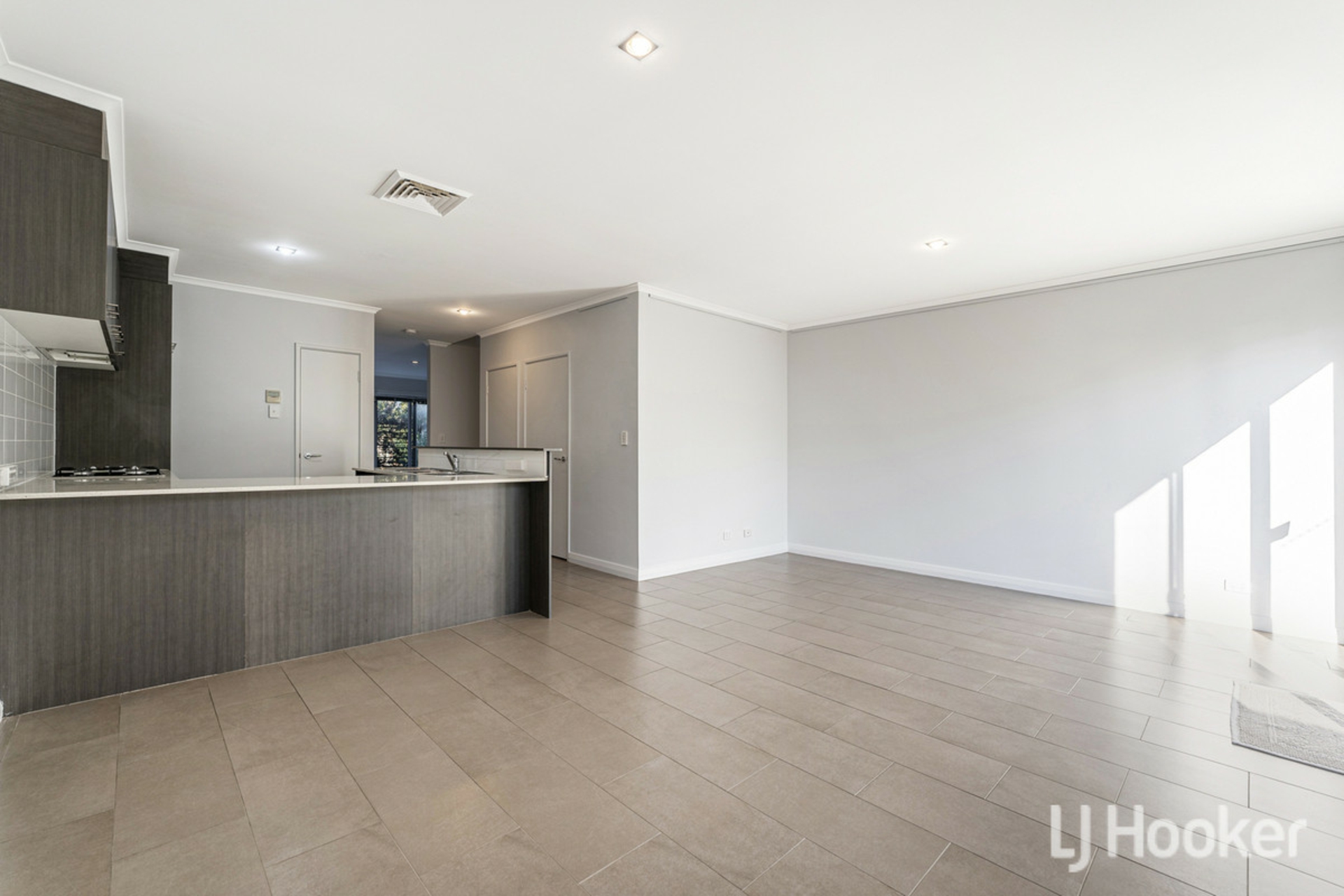 23/5 Bower Drive — photo 17 of 30