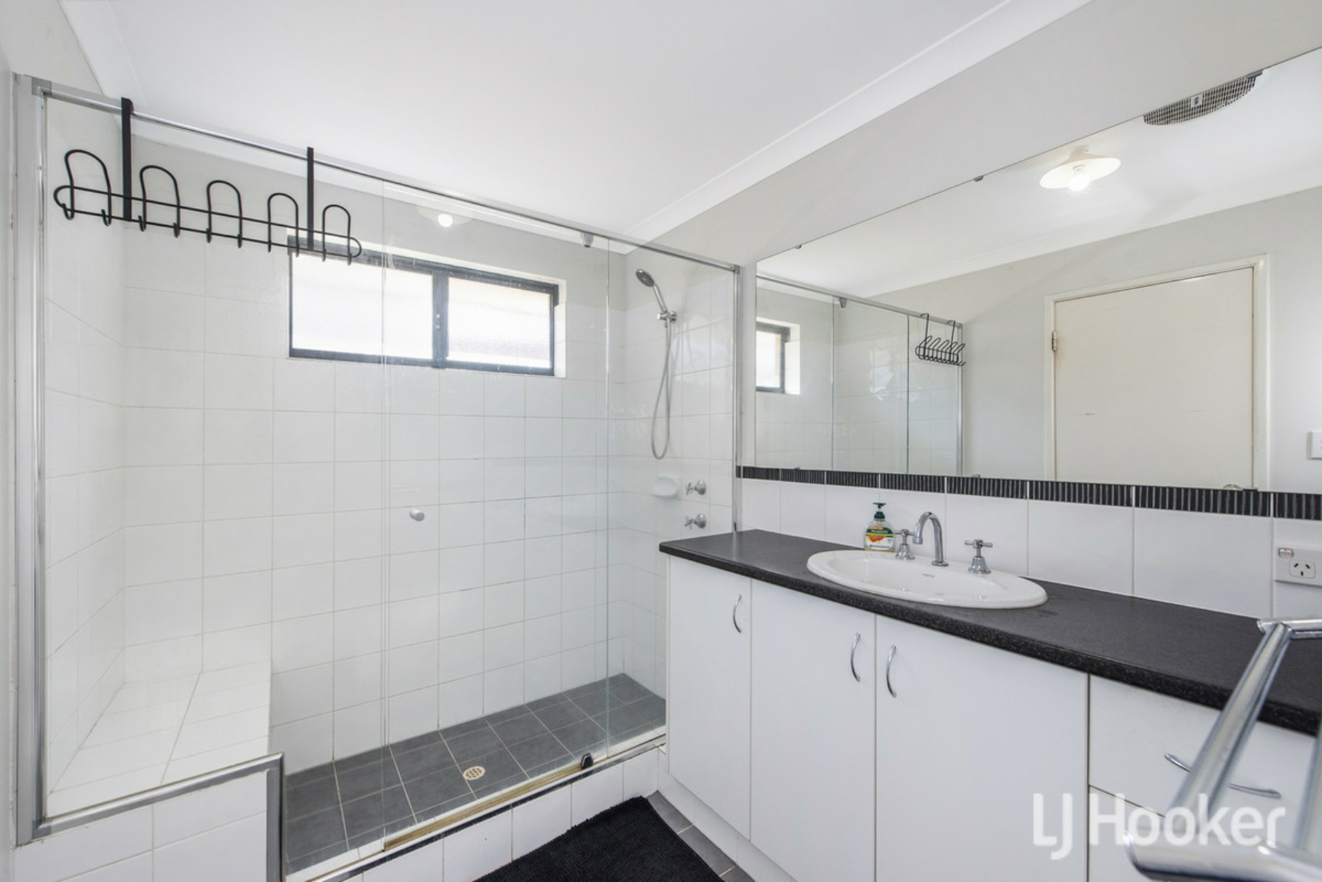 14 Nellie Green — photo 4 of 28
