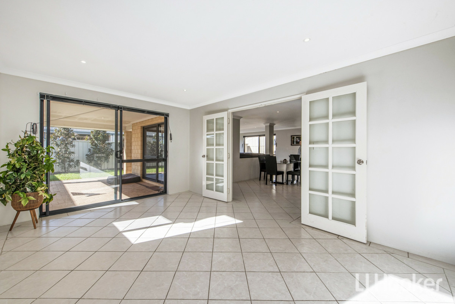 14 Nellie Green — photo 15 of 28