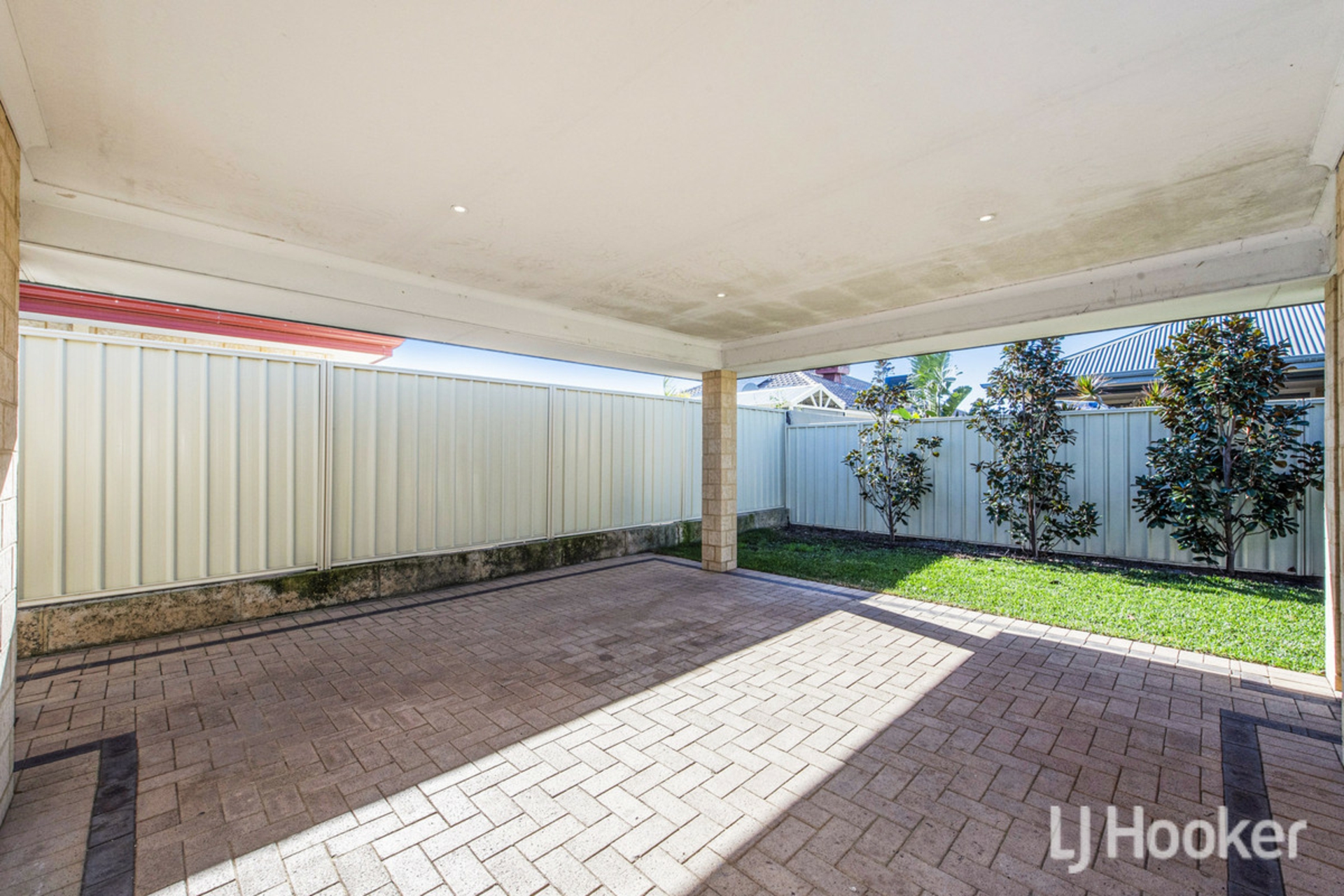14 Nellie Green — photo 23 of 28