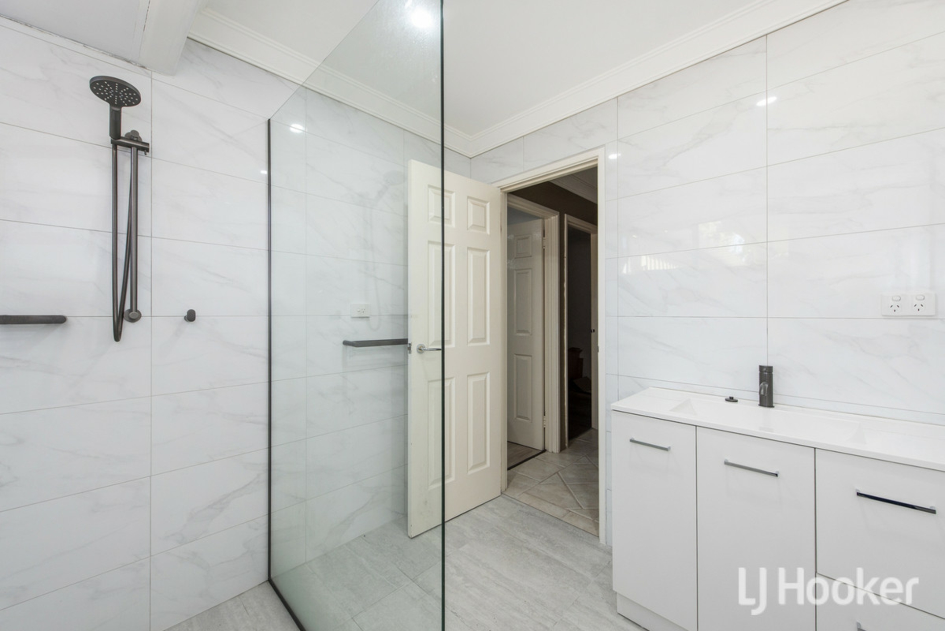4 Correas Street — photo 13 of 23